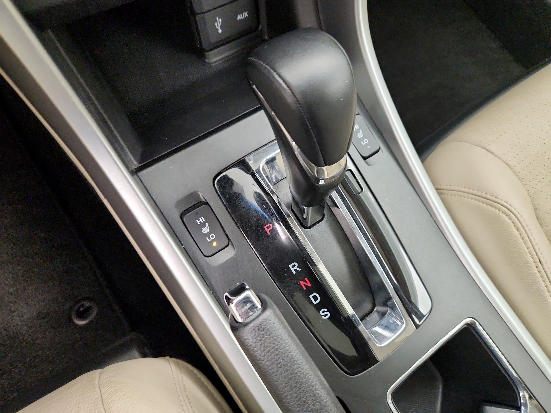 Thumbnail: 2013 Honda Accord - 18