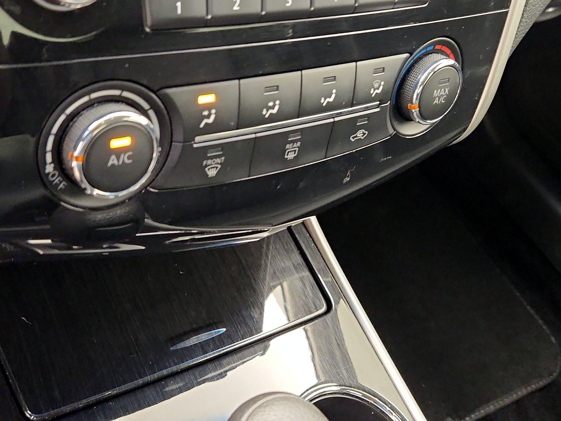 Thumbnail: 2014 Nissan Altima - 16