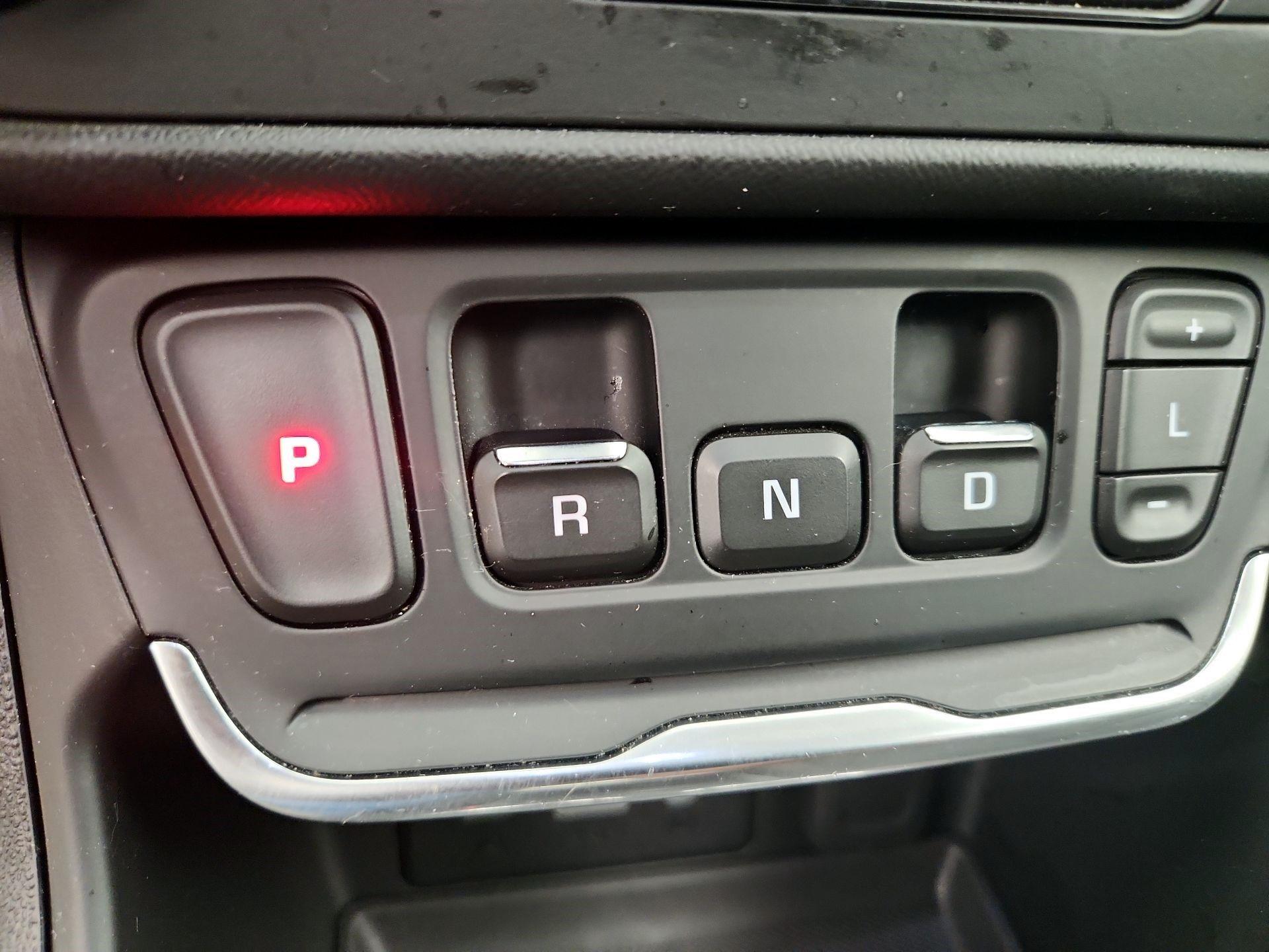Thumbnail: 2018 GMC Terrain - 17