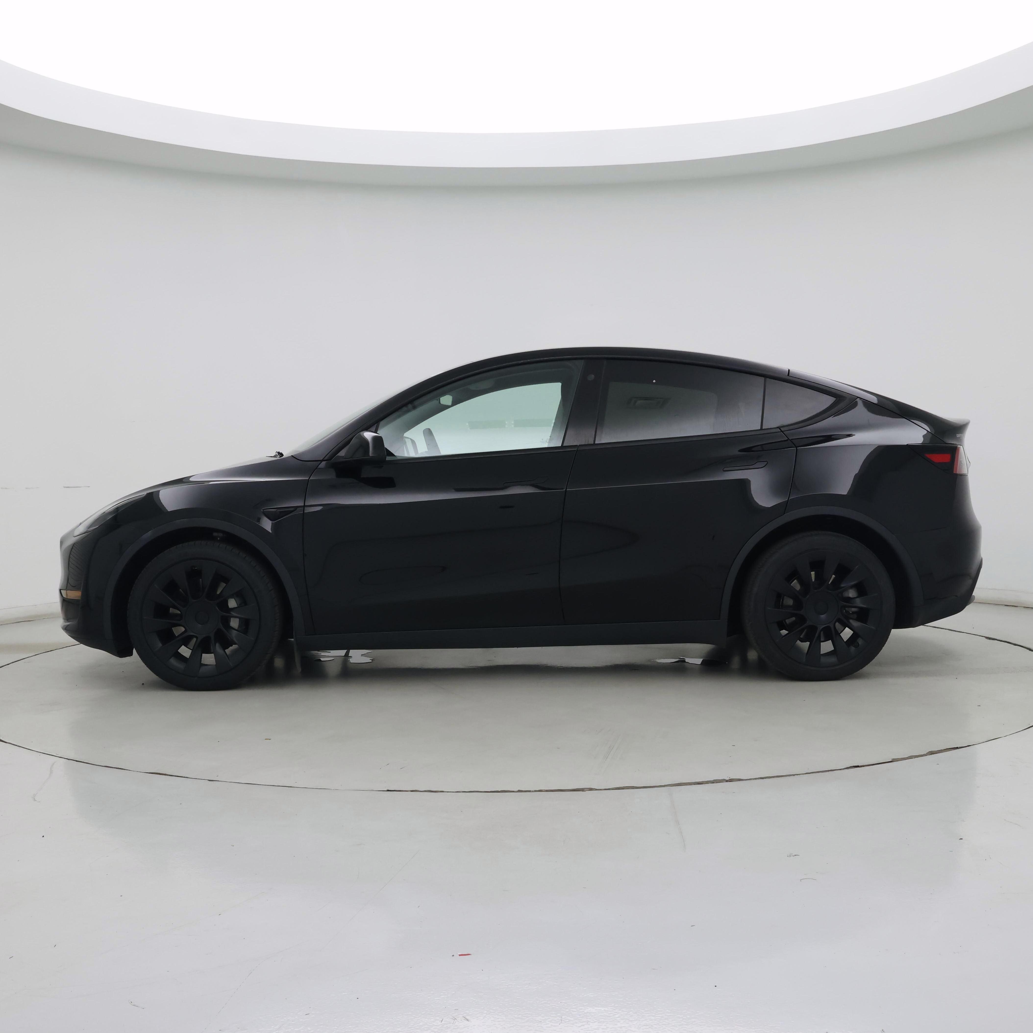 Thumbnail: 2022 Tesla Model Y - 3