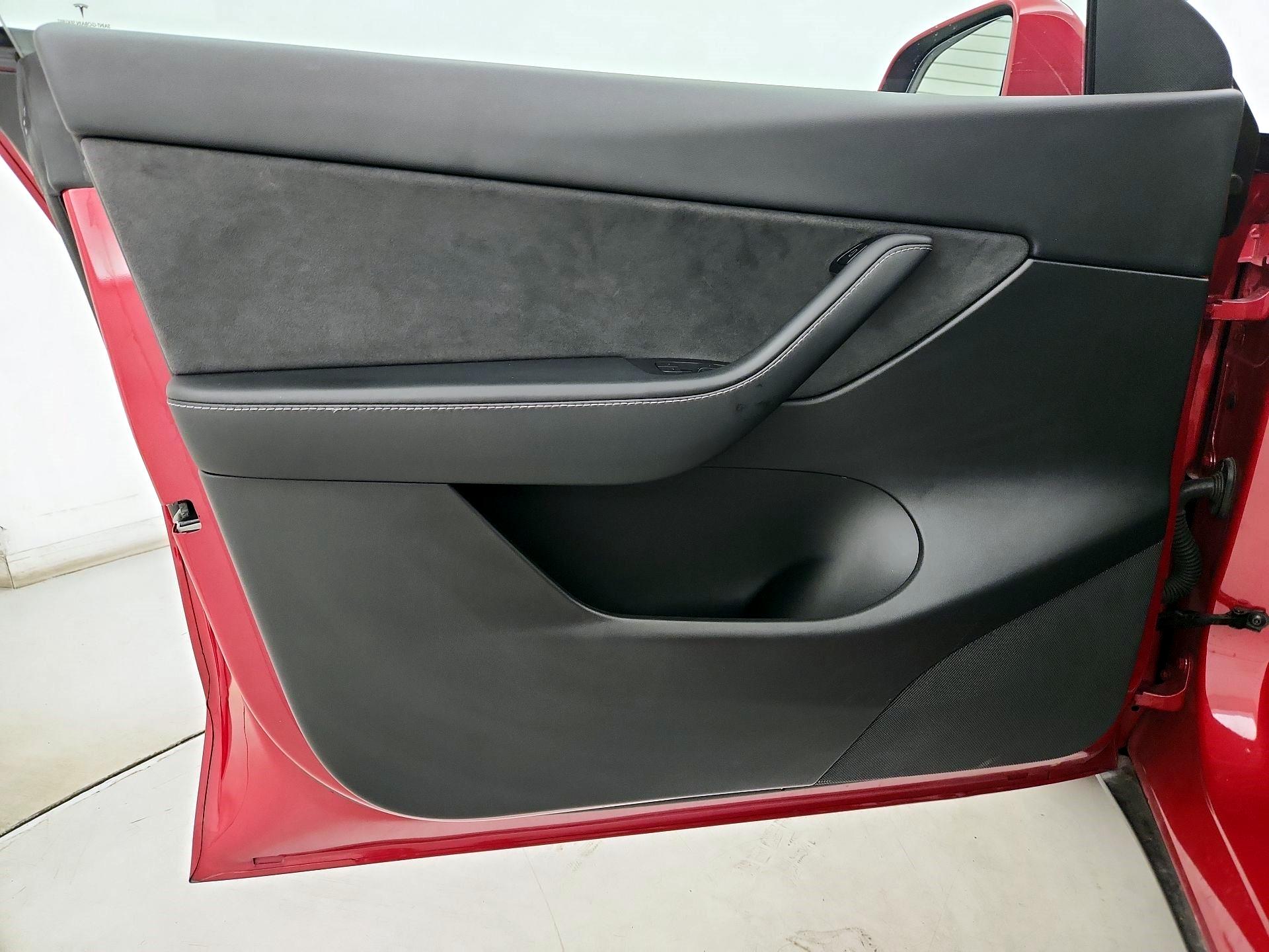 Thumbnail: 2022 Tesla Model Y - 12