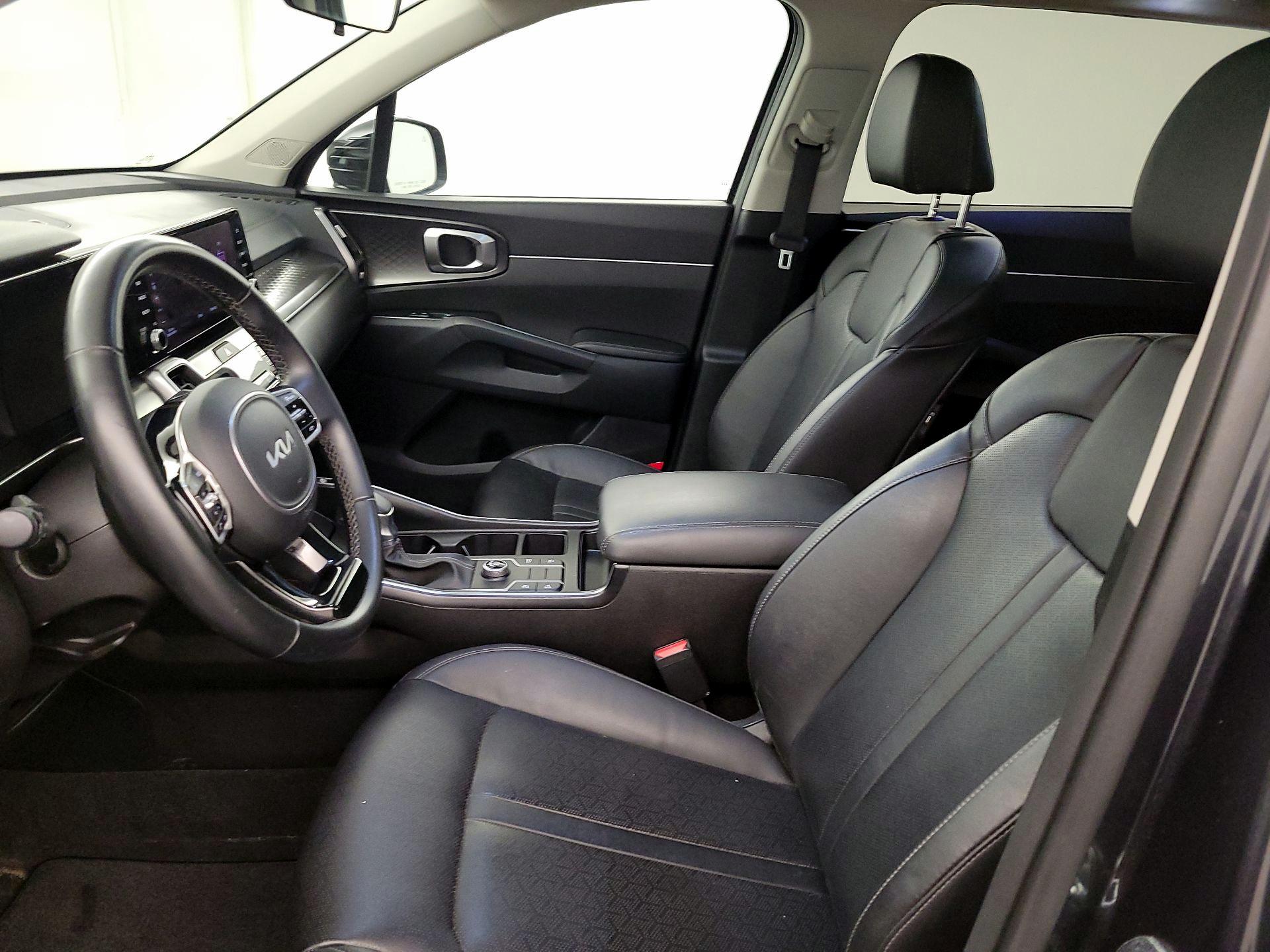 Thumbnail: 2022 Kia Sorento - 11