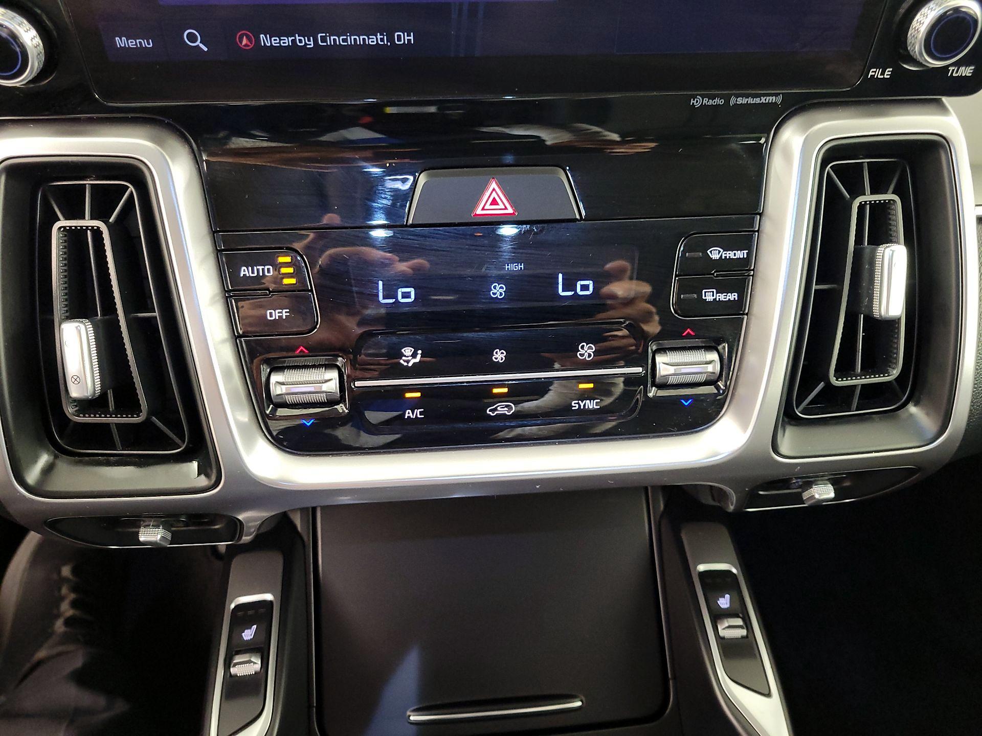 Thumbnail: 2022 Kia Sorento - 17