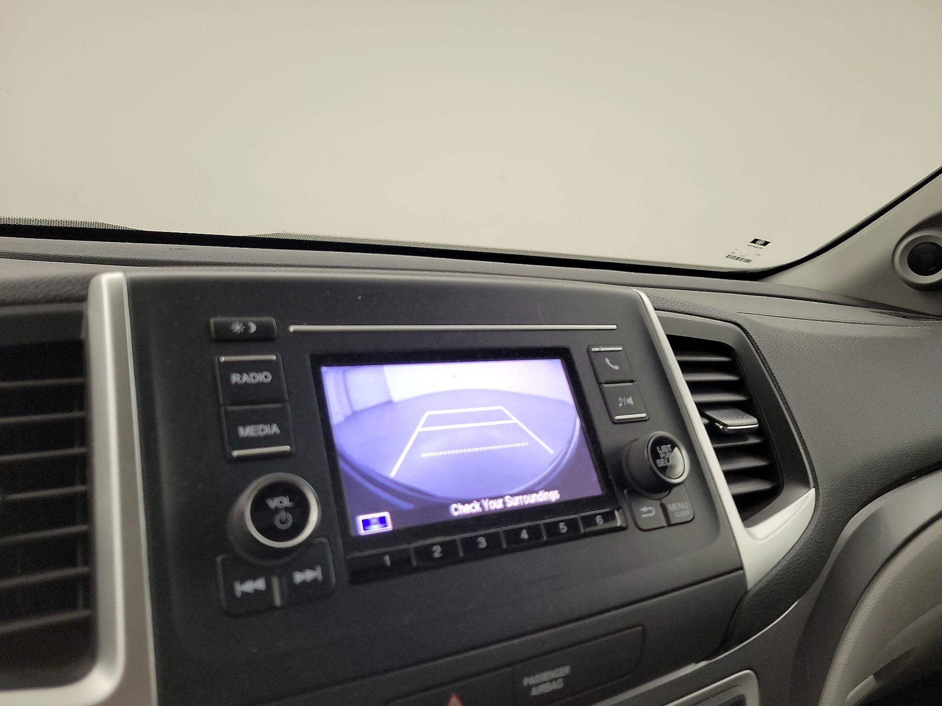 Thumbnail: 2019 Honda Ridgeline - 14