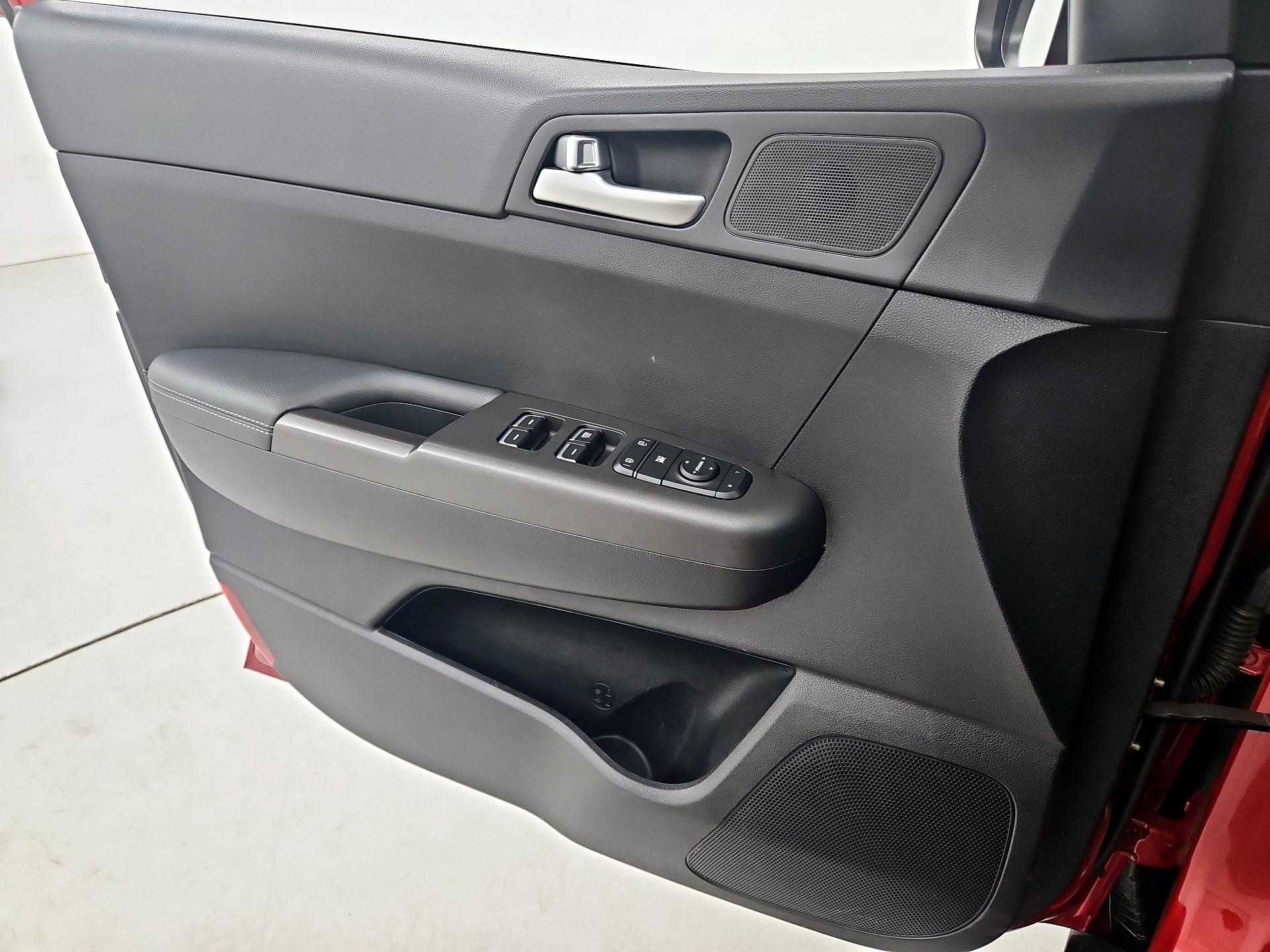Thumbnail: 2020 Kia Sportage - 12