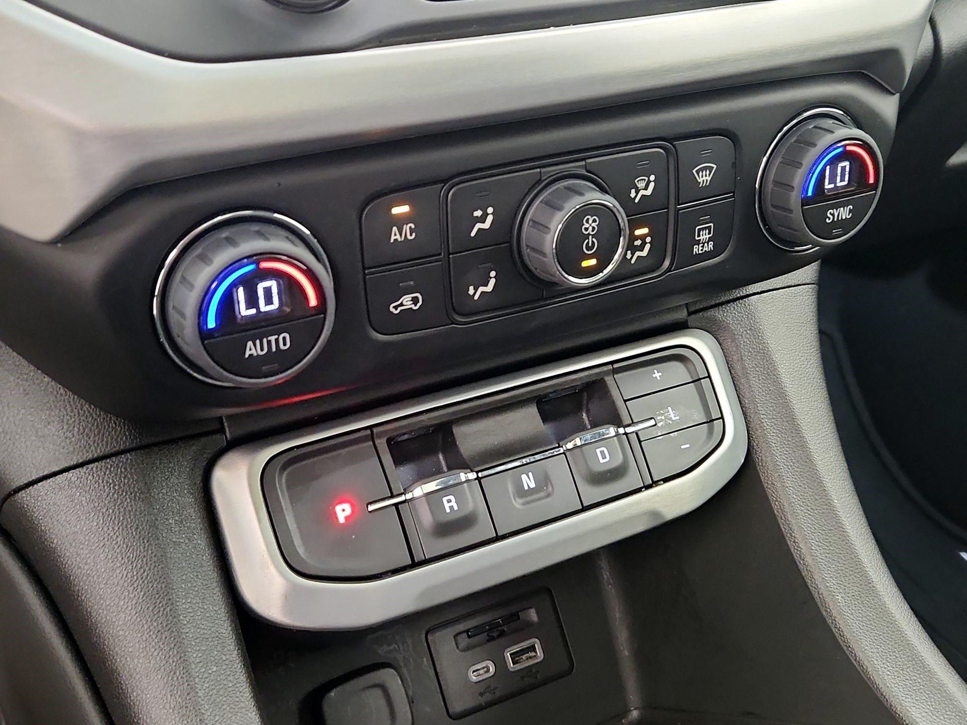 Thumbnail: 2022 GMC Acadia - 17
