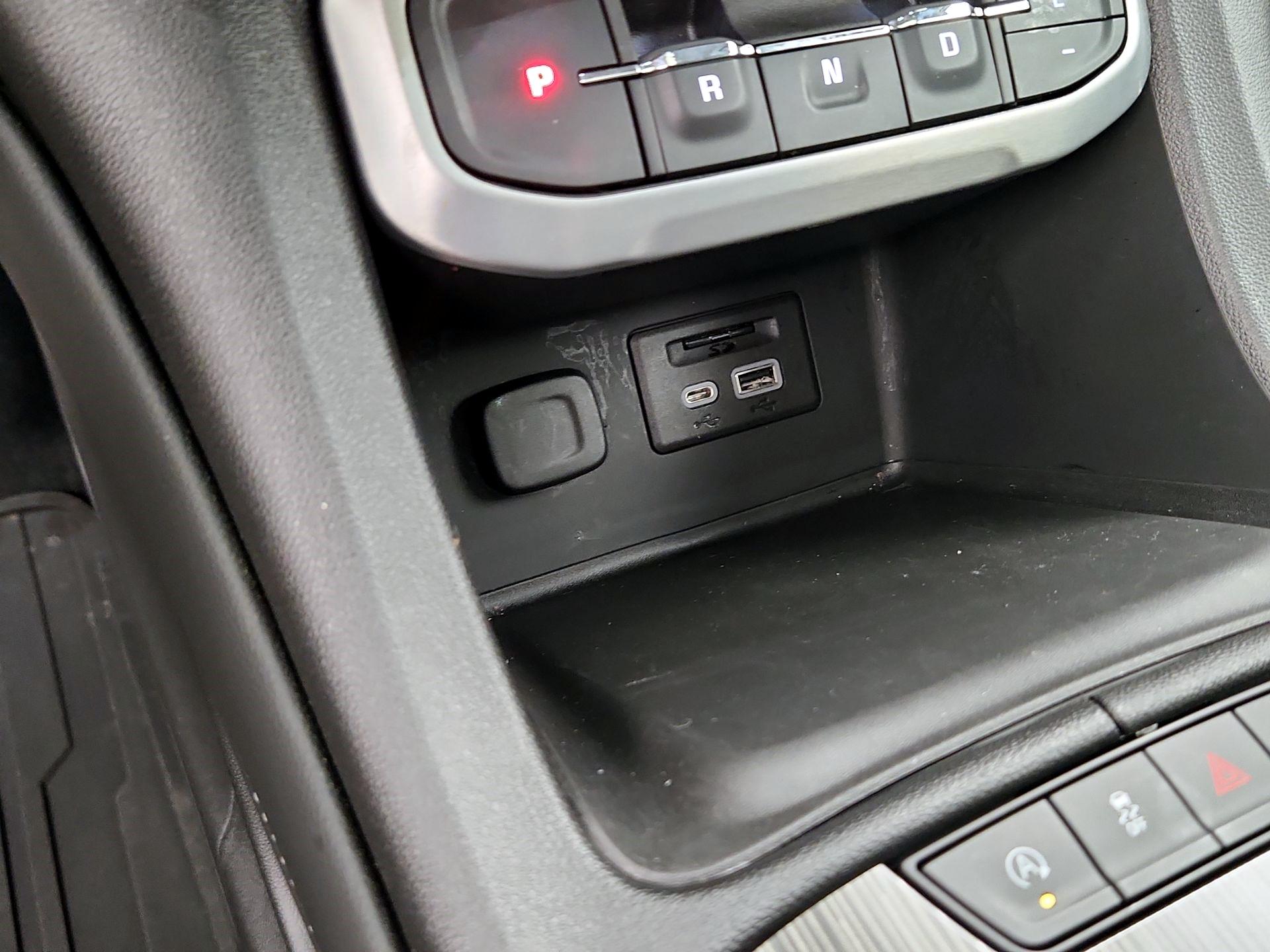 Thumbnail: 2022 GMC Acadia - 19
