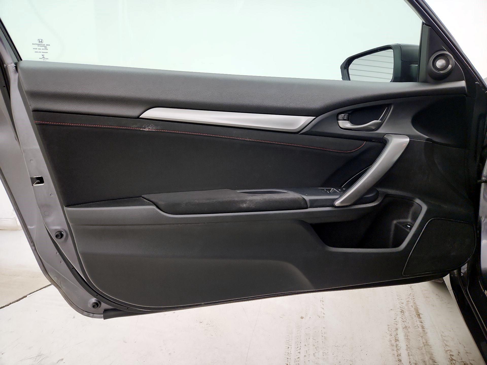 Thumbnail: 2017 Honda Civic - 12