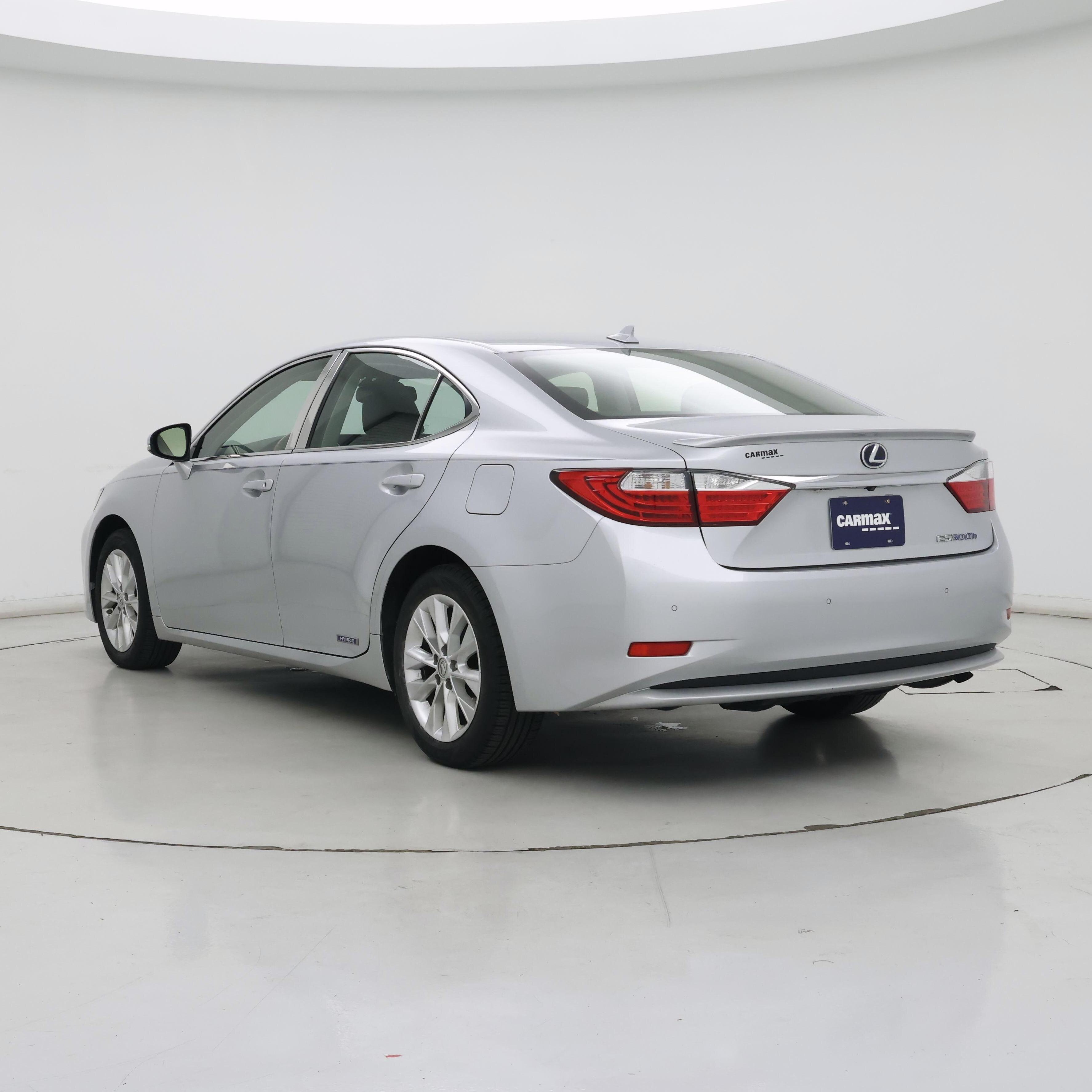 Thumbnail: 2014 Lexus ES - 2
