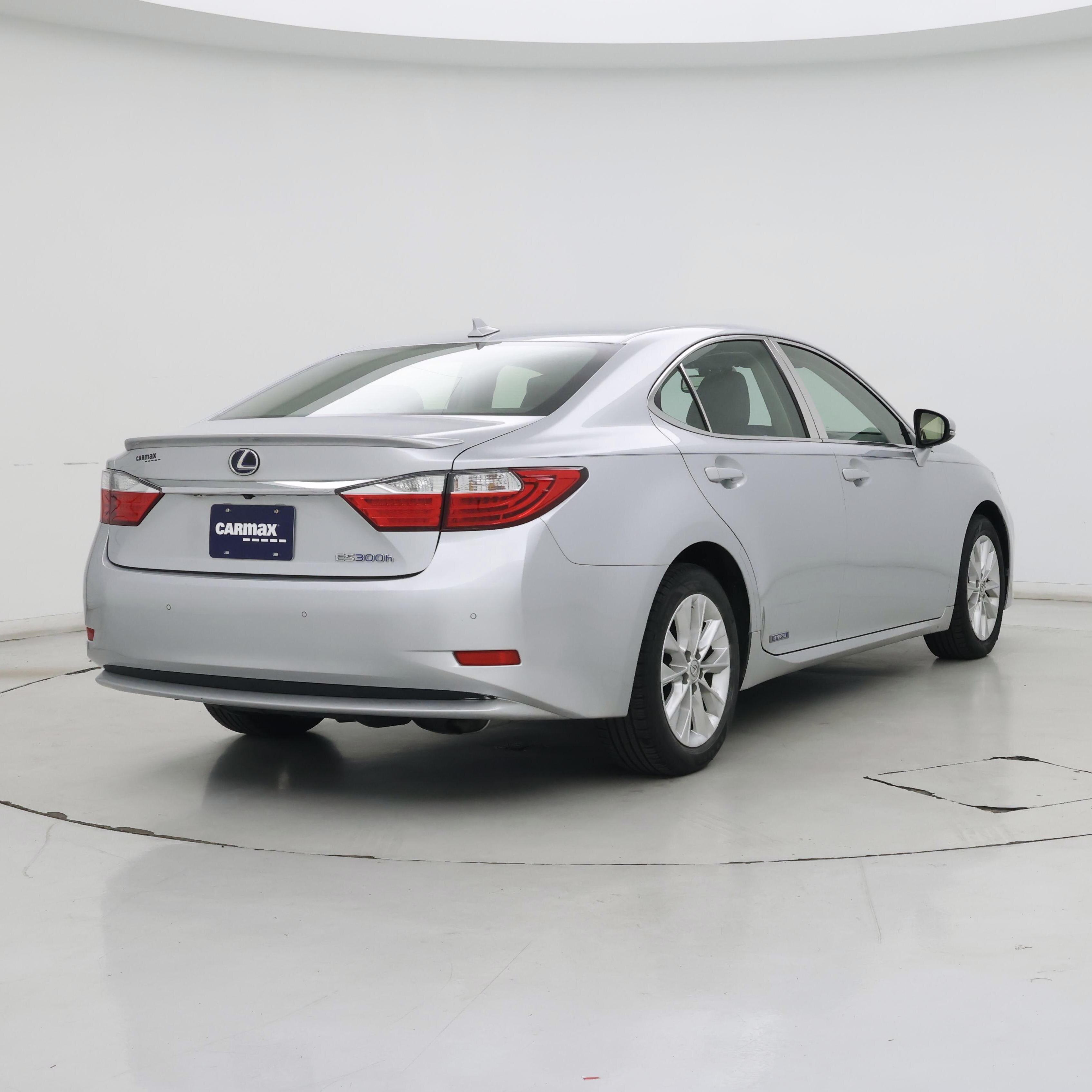 Thumbnail: 2014 Lexus ES - 8