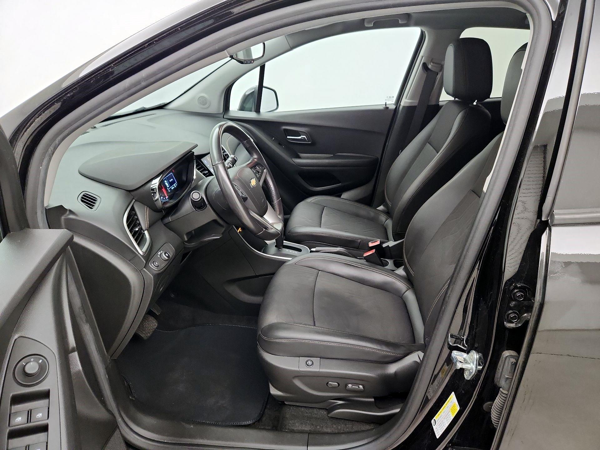 Thumbnail: 2022 Chevrolet Trax - 11