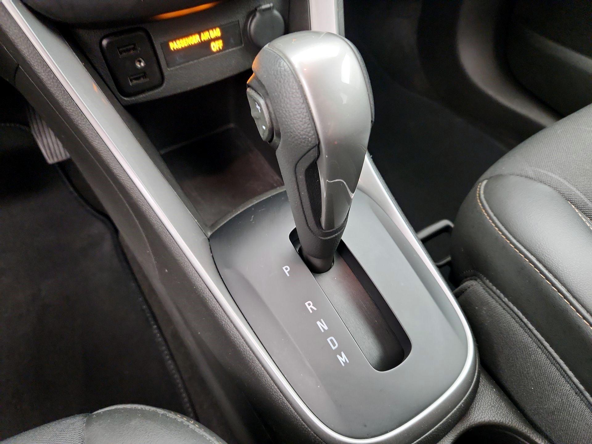 Thumbnail: 2022 Chevrolet Trax - 17