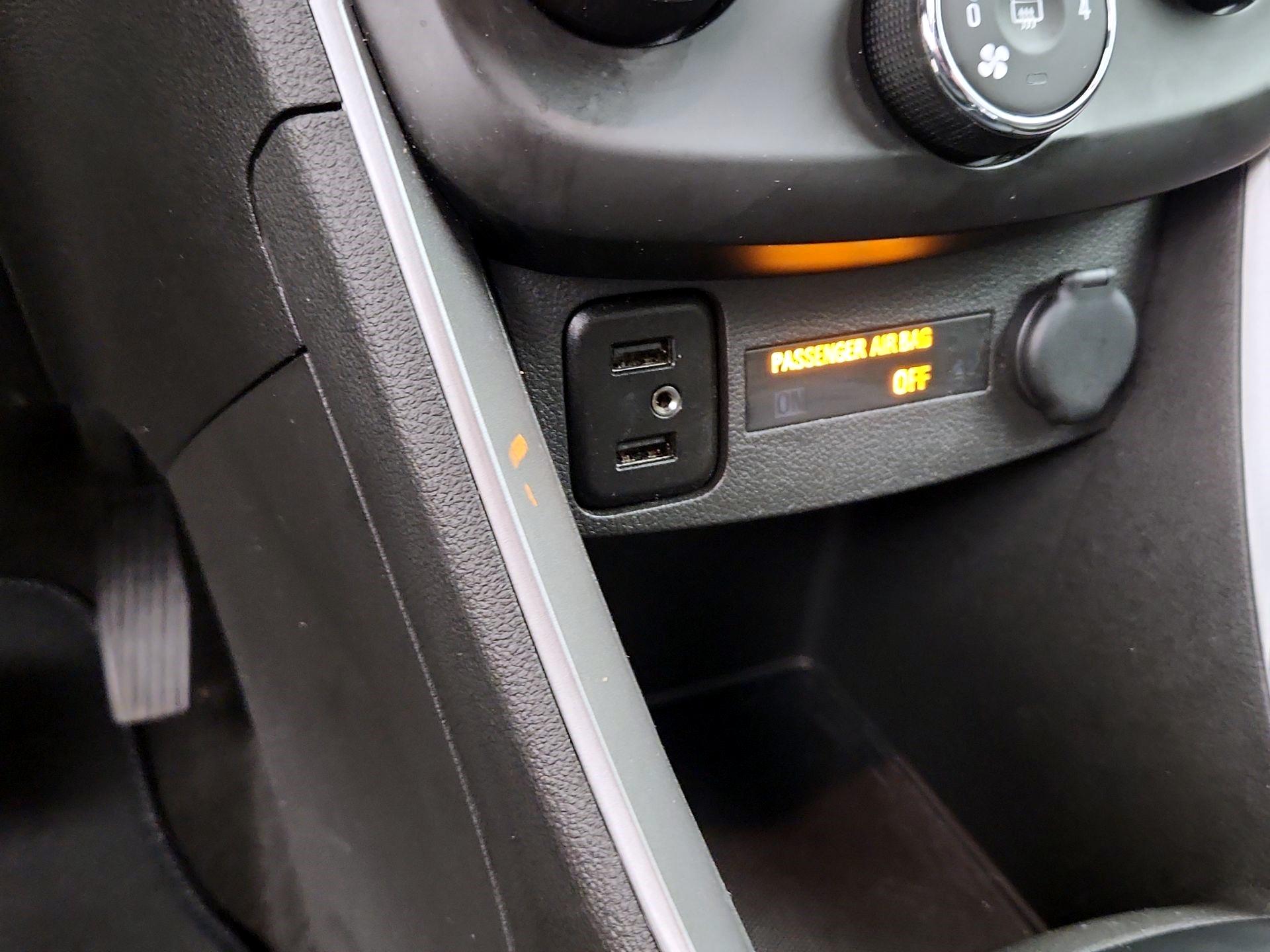 Thumbnail: 2022 Chevrolet Trax - 18