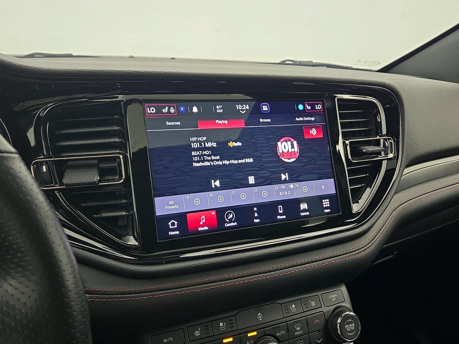 Thumbnail: 2021 Dodge Durango - 16