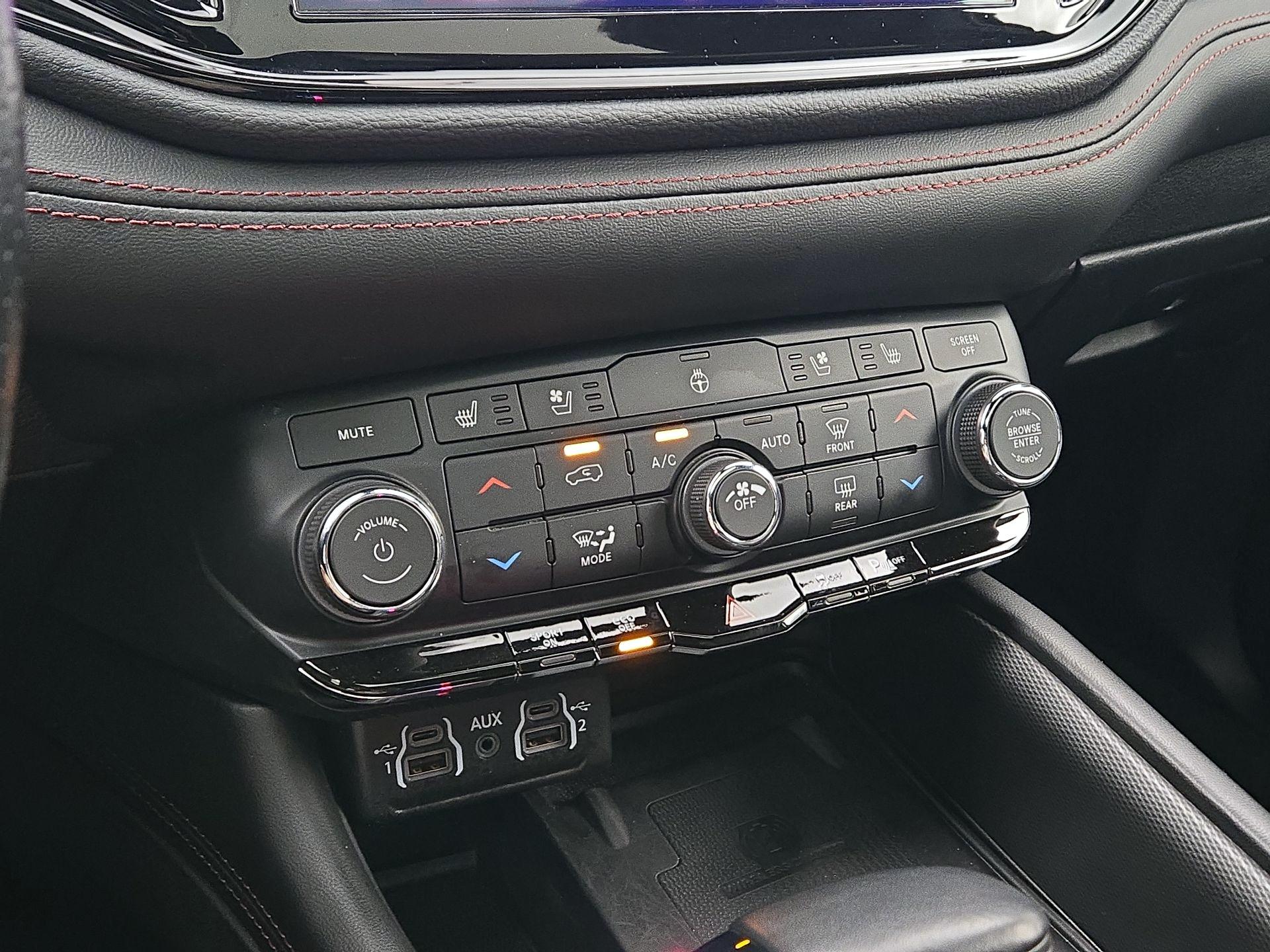Thumbnail: 2021 Dodge Durango - 17