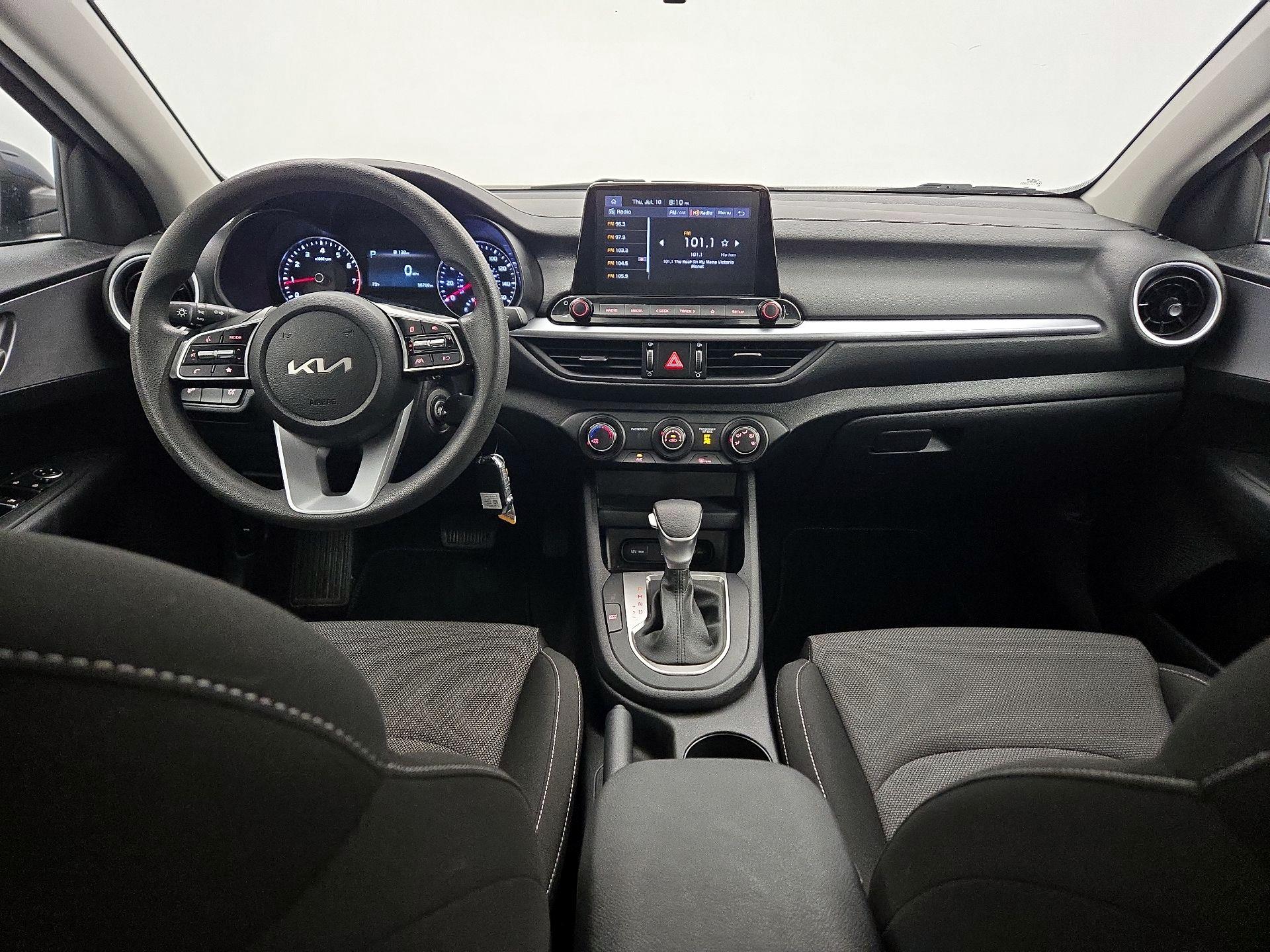 Thumbnail: 2022 Kia Forte - 9