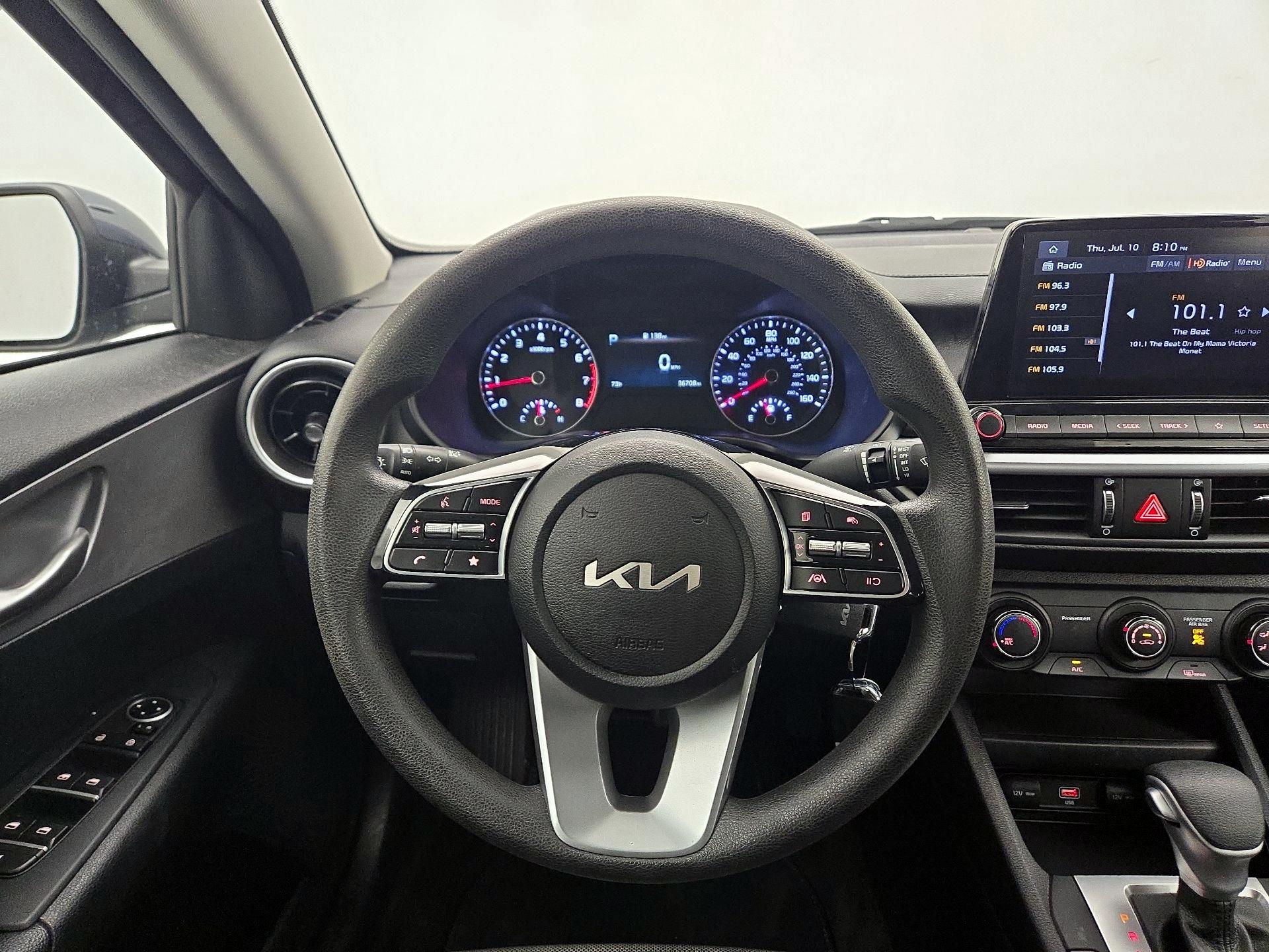 Thumbnail: 2022 Kia Forte - 10