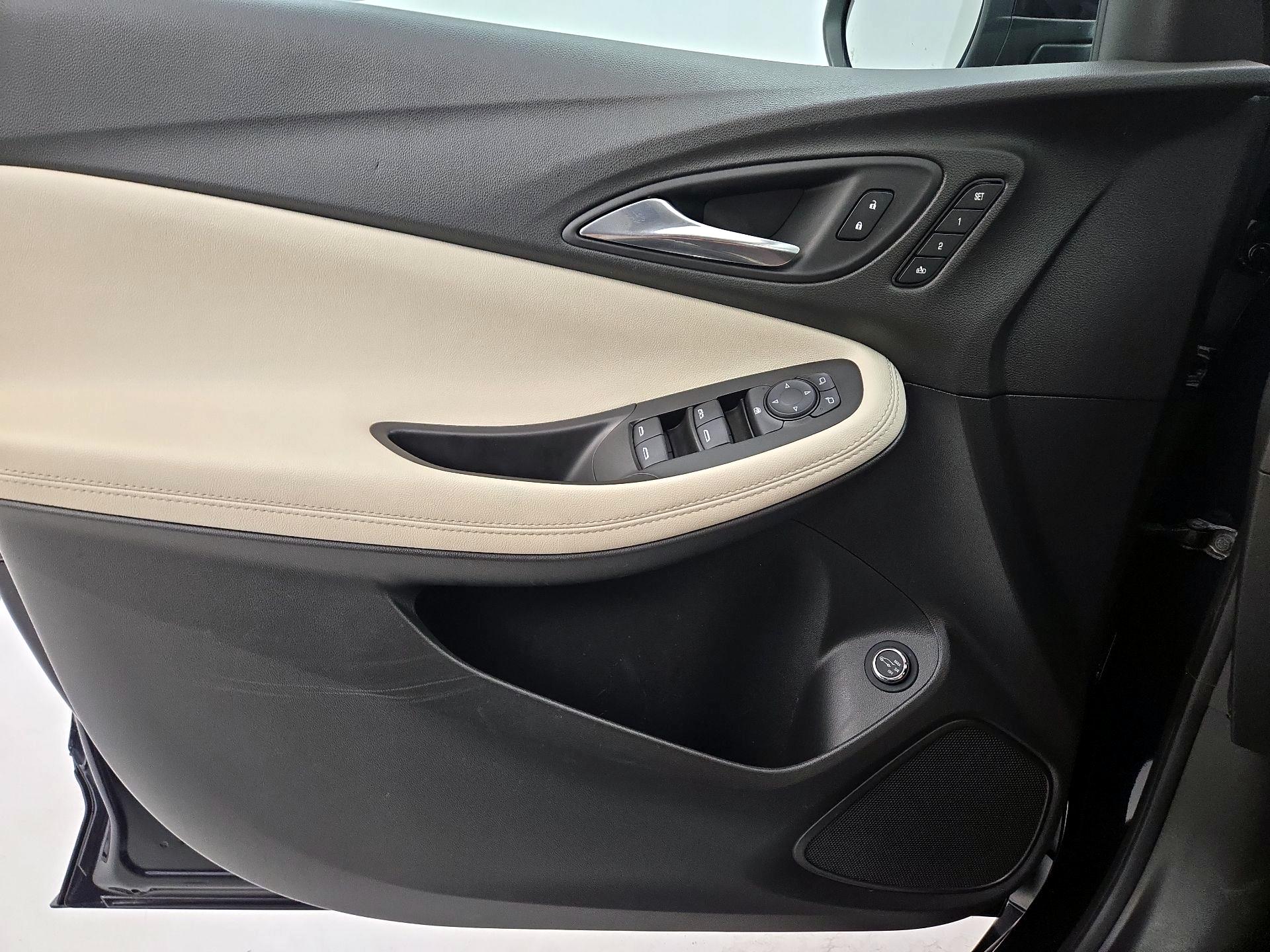 Thumbnail: 2021 Buick Encore GX - 12