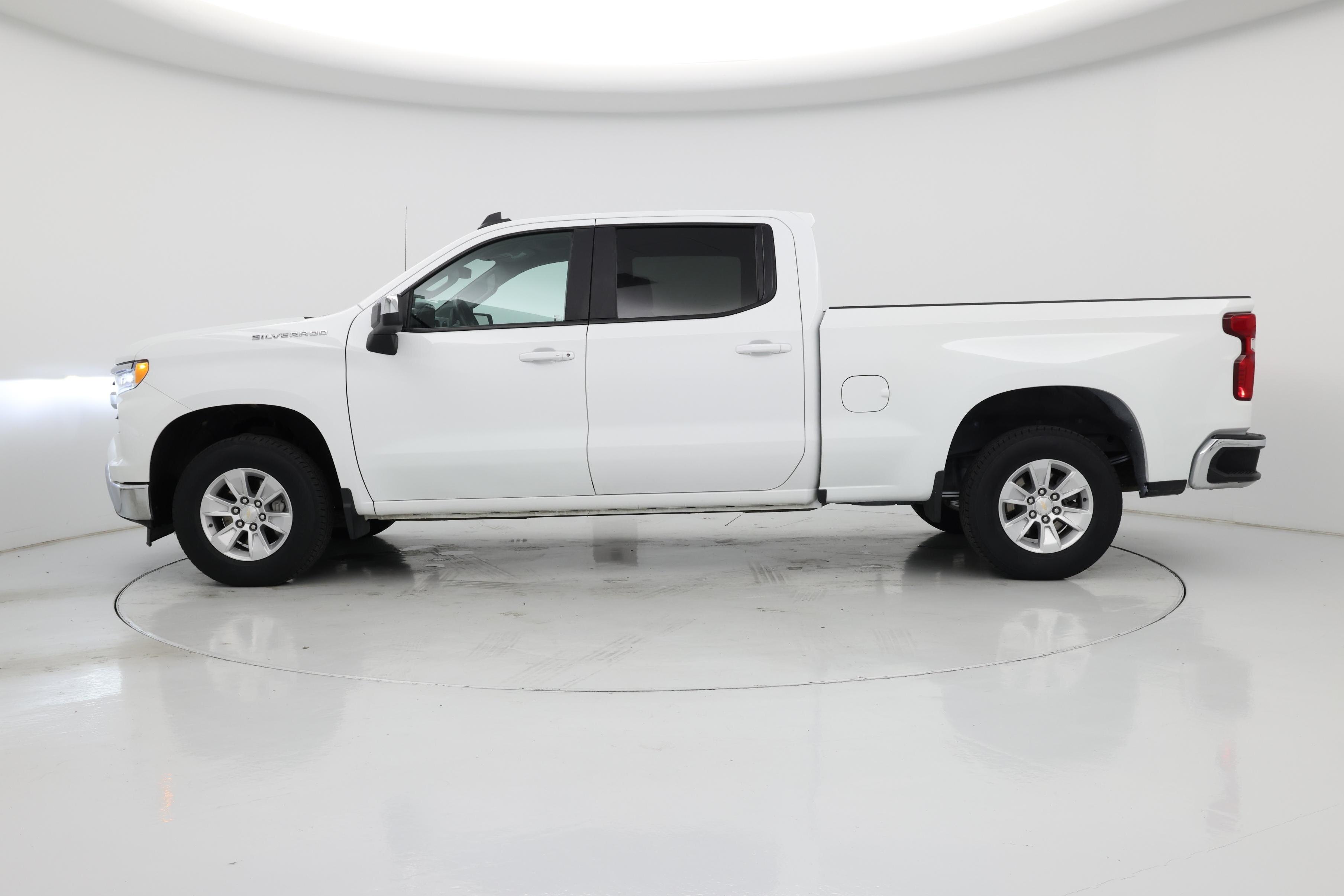 Thumbnail: 2023 Chevrolet Silverado 1500 - 3