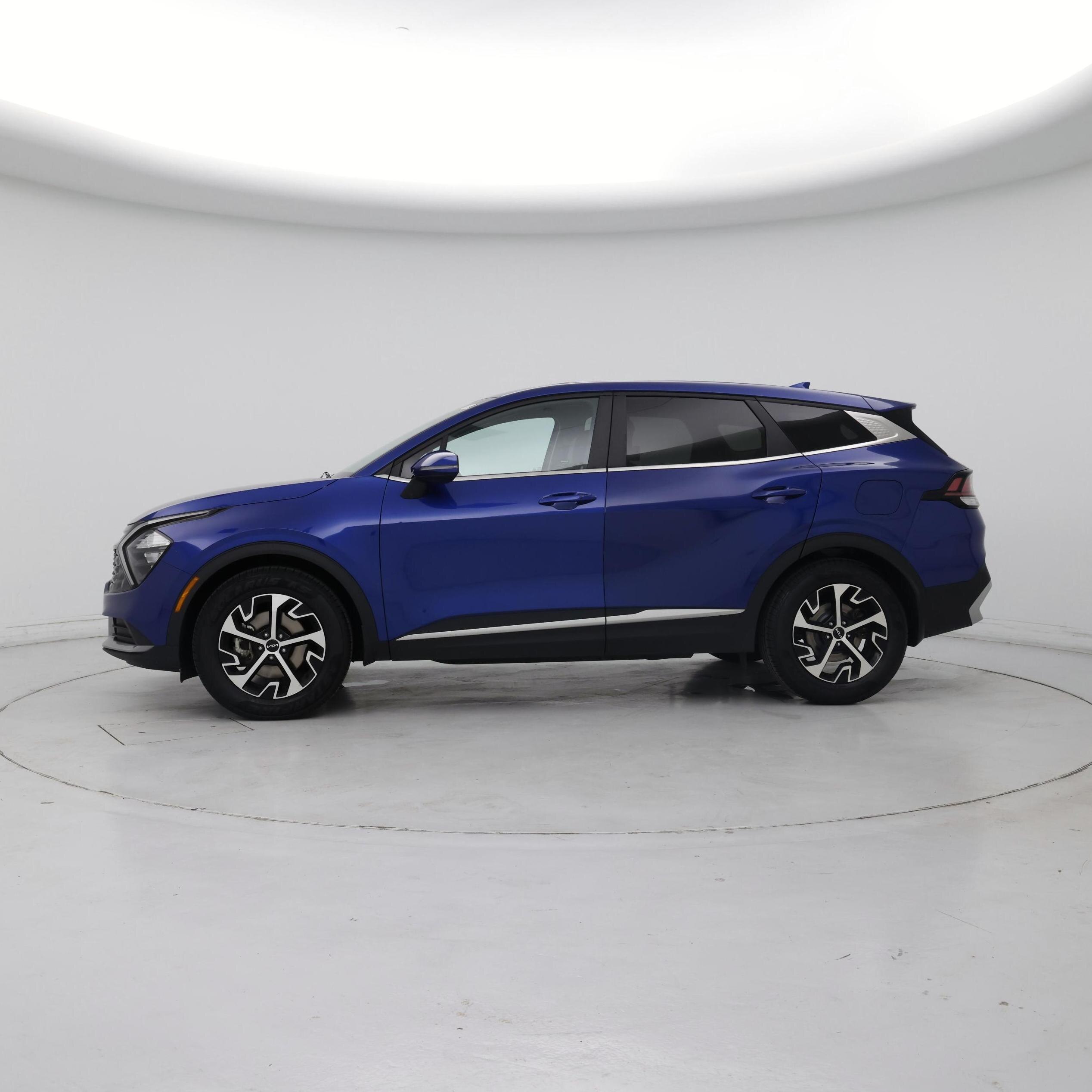 Thumbnail: 2023 Kia Sportage - 3