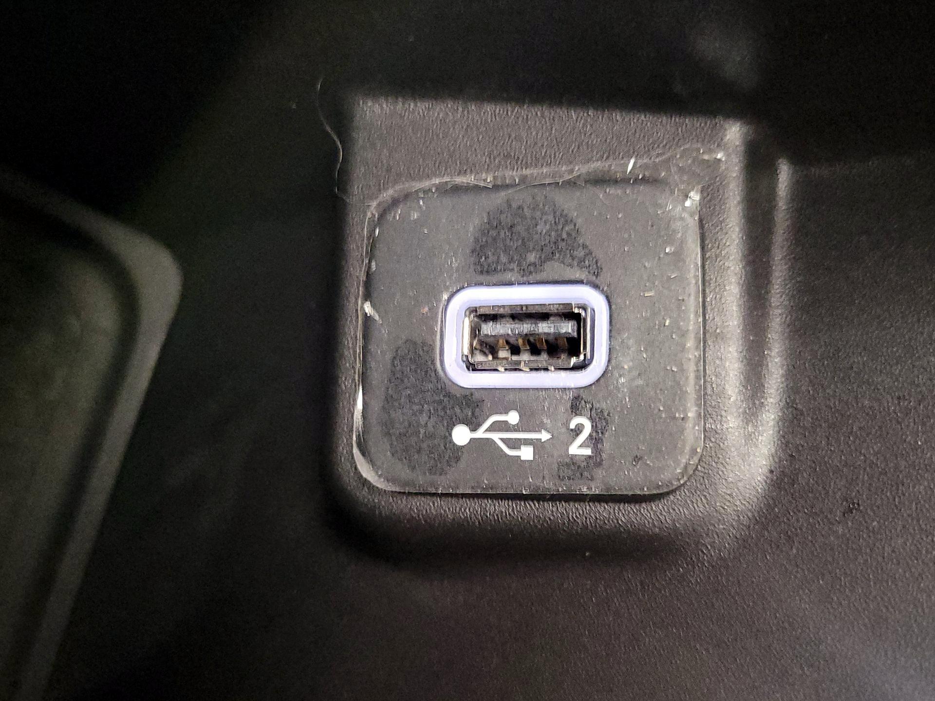 Thumbnail: 2021 Jeep Wrangler - 18