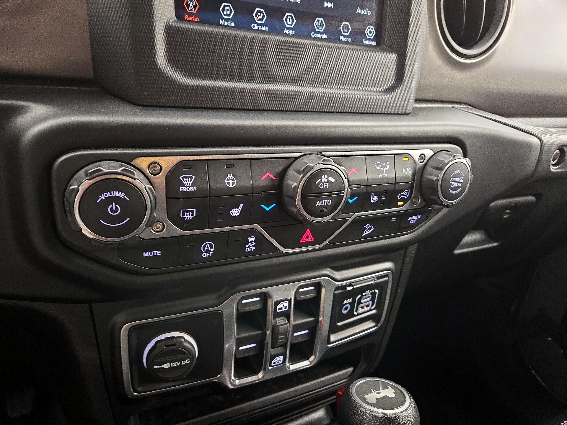 Thumbnail: 2020 Jeep Wrangler - 16