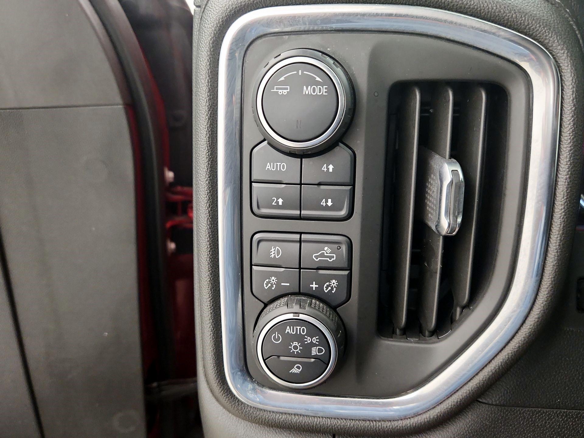 Thumbnail: 2021 Chevrolet Silverado 1500 - 13