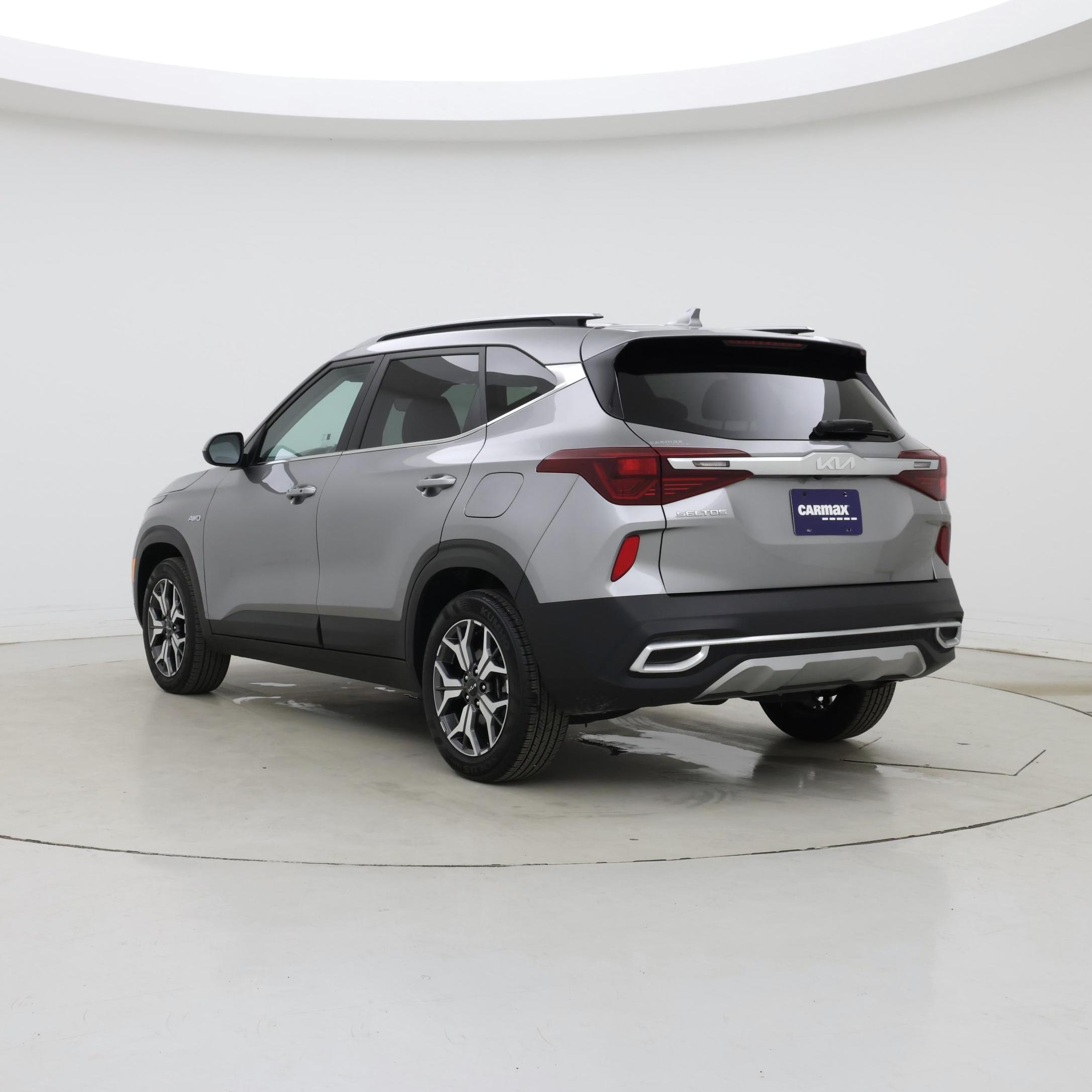 Thumbnail: 2023 Kia Seltos - 2