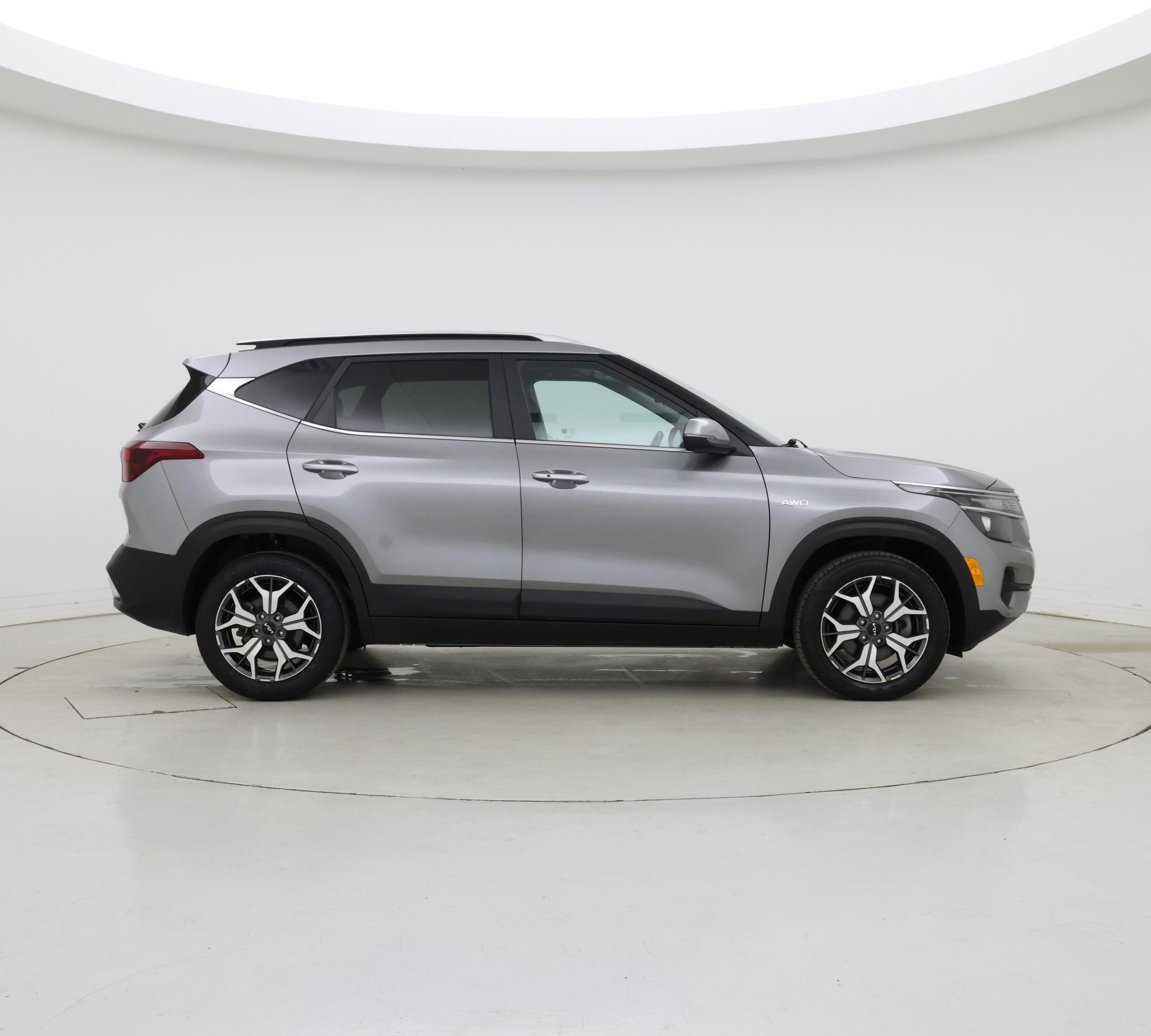 Thumbnail: 2023 Kia Seltos - 7
