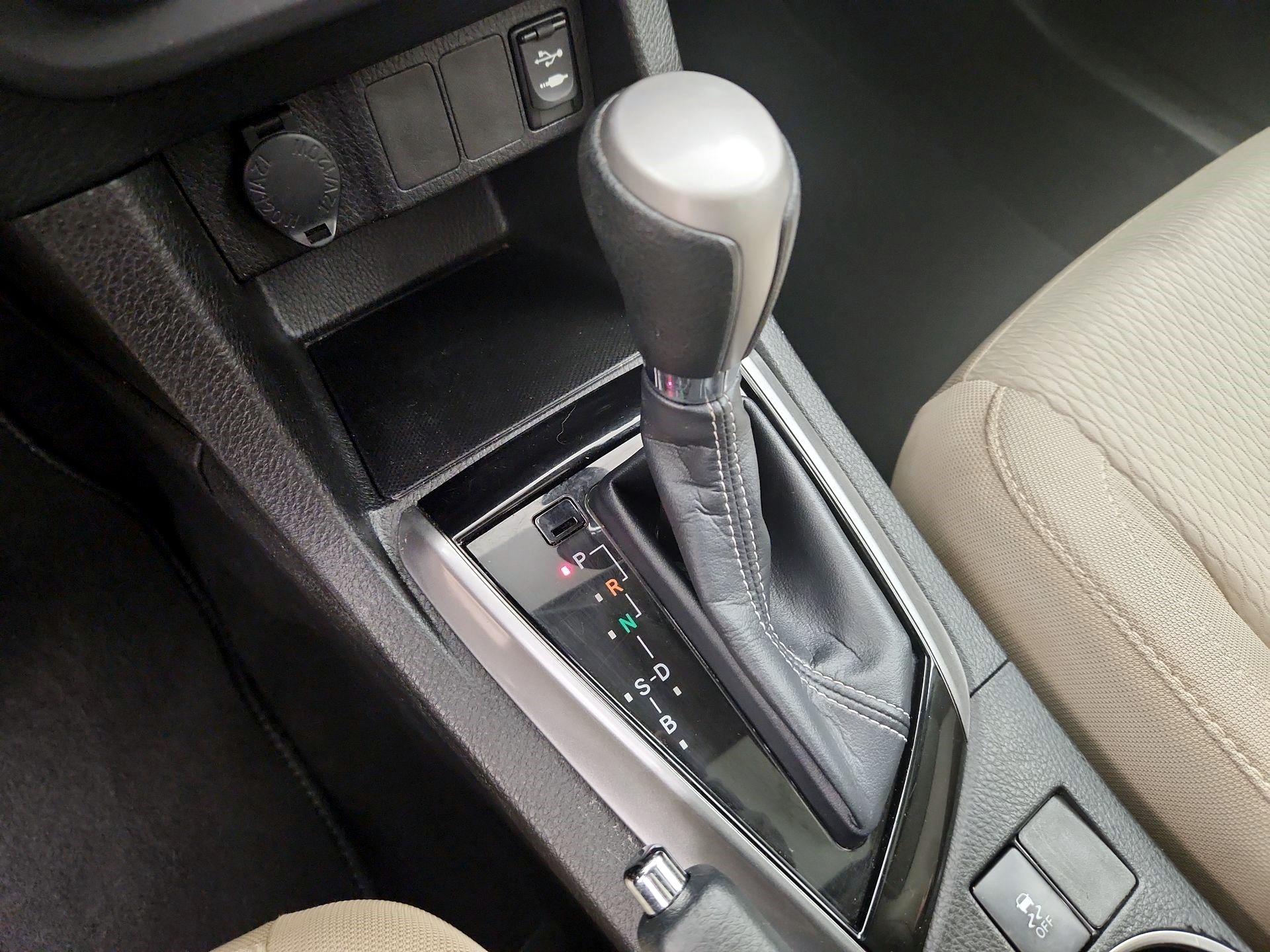 Thumbnail: 2016 Toyota Corolla - 17