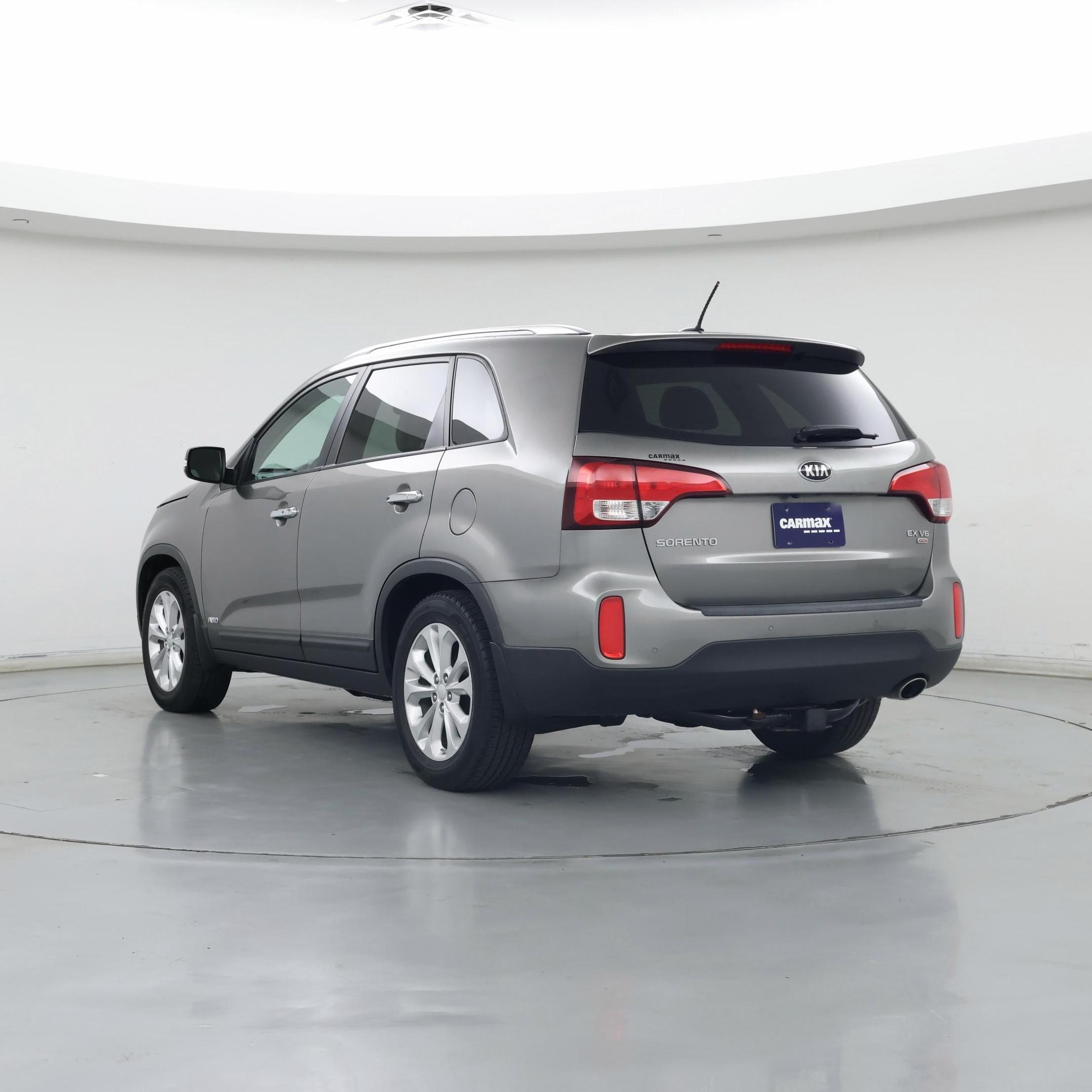 Thumbnail: 2015 Kia Sorento - 2