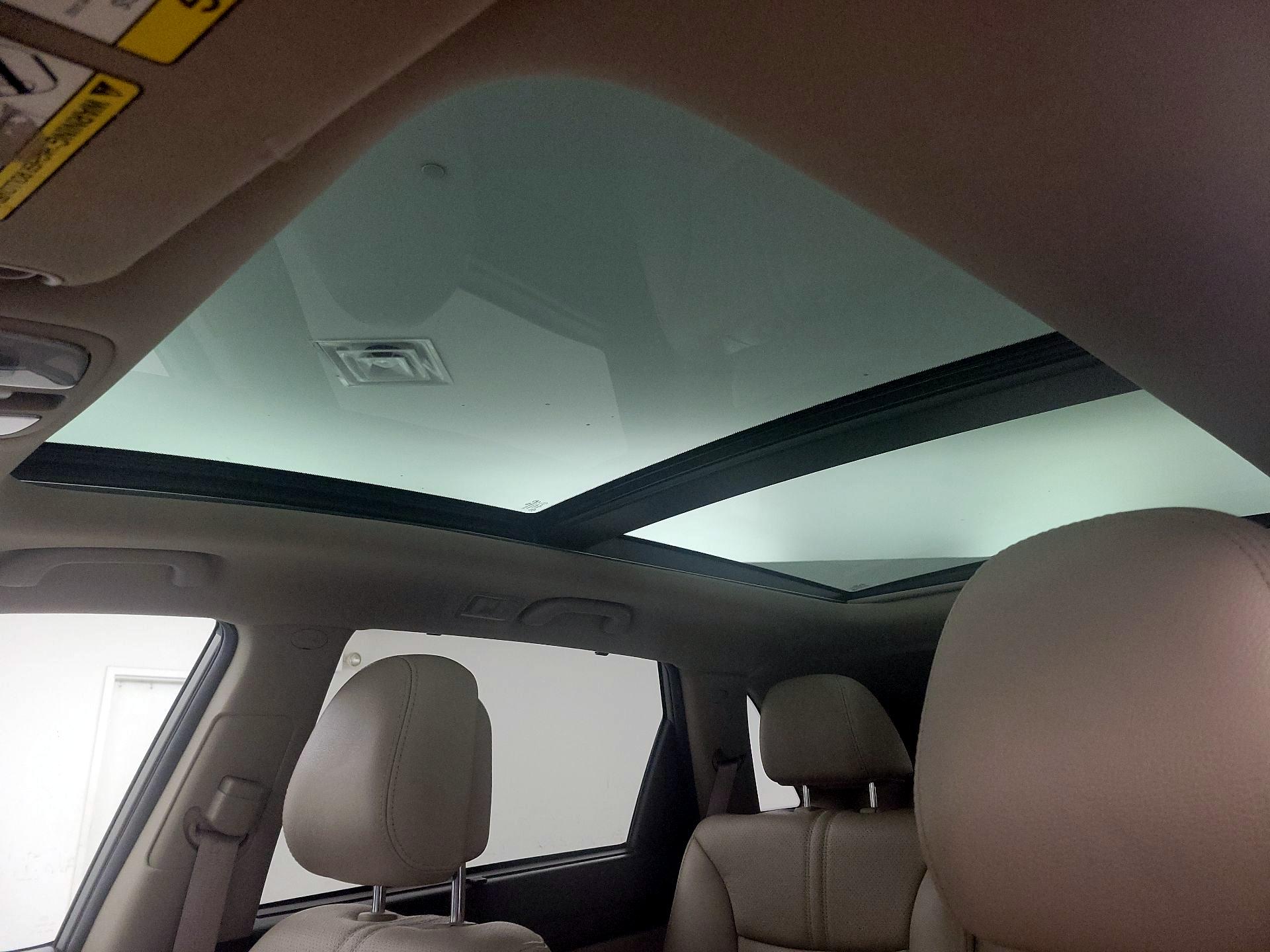 Thumbnail: 2015 Kia Sorento - 20