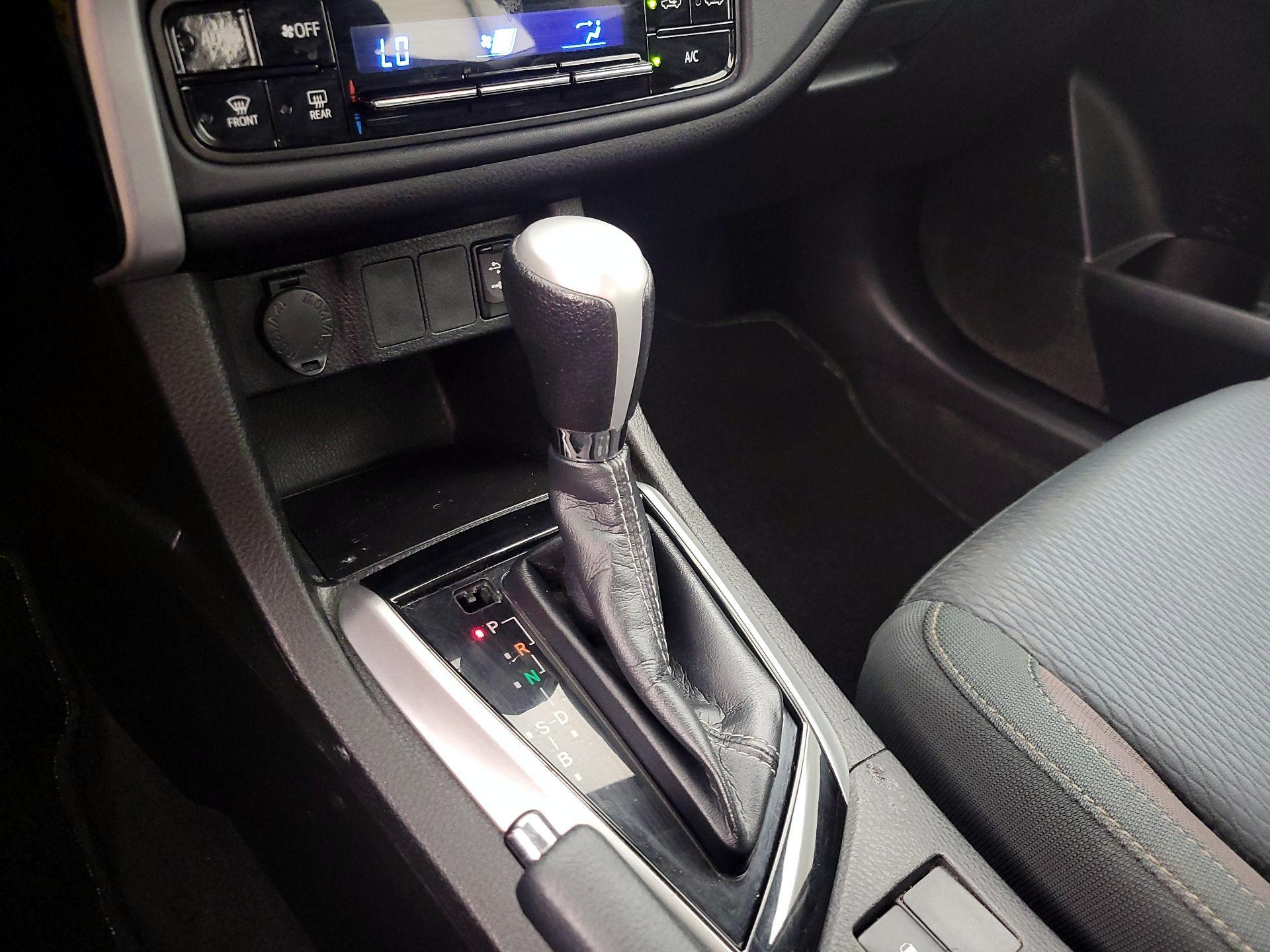 Thumbnail: 2019 Toyota Corolla - 17