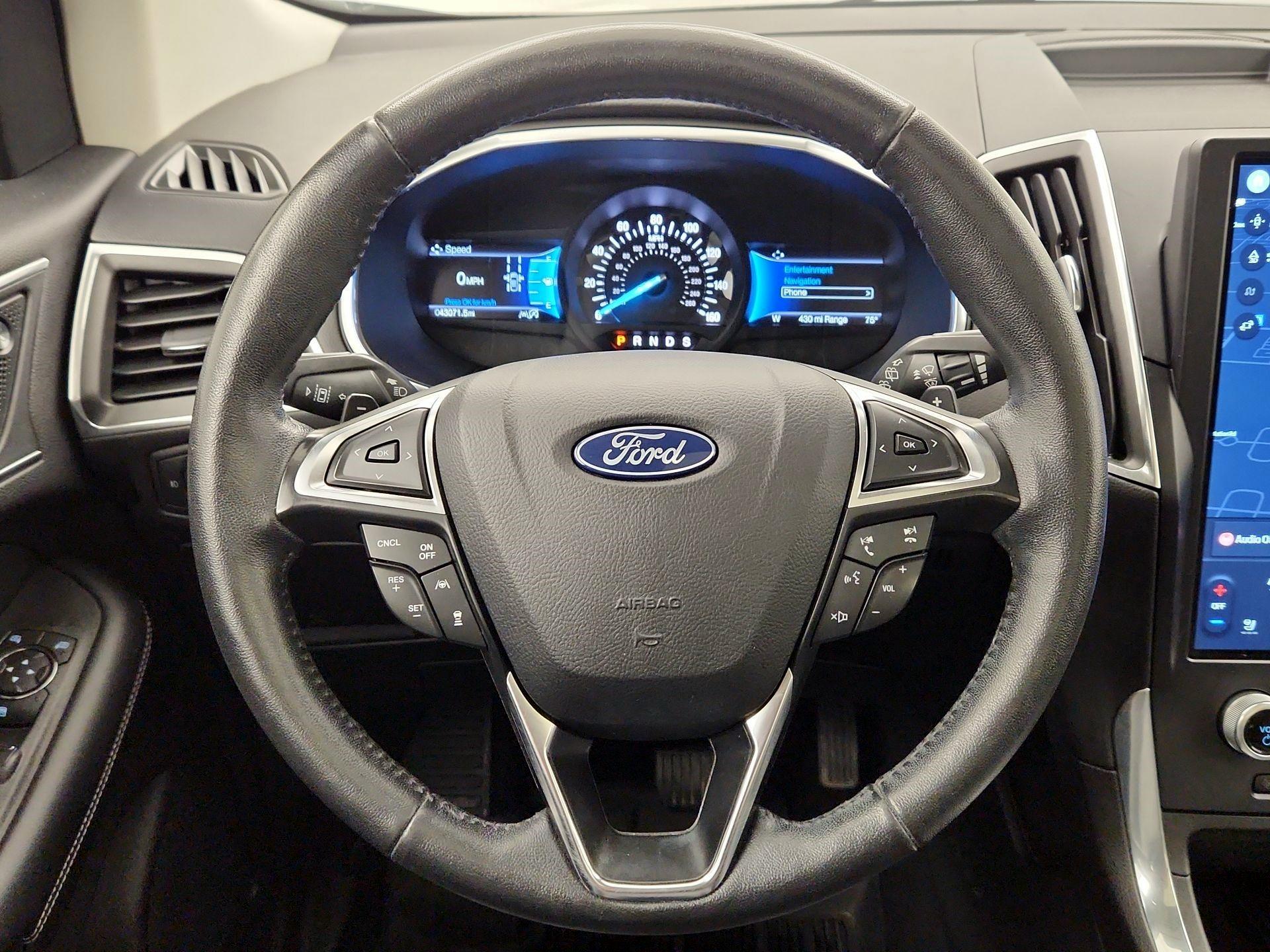 Thumbnail: 2021 Ford Edge - 10