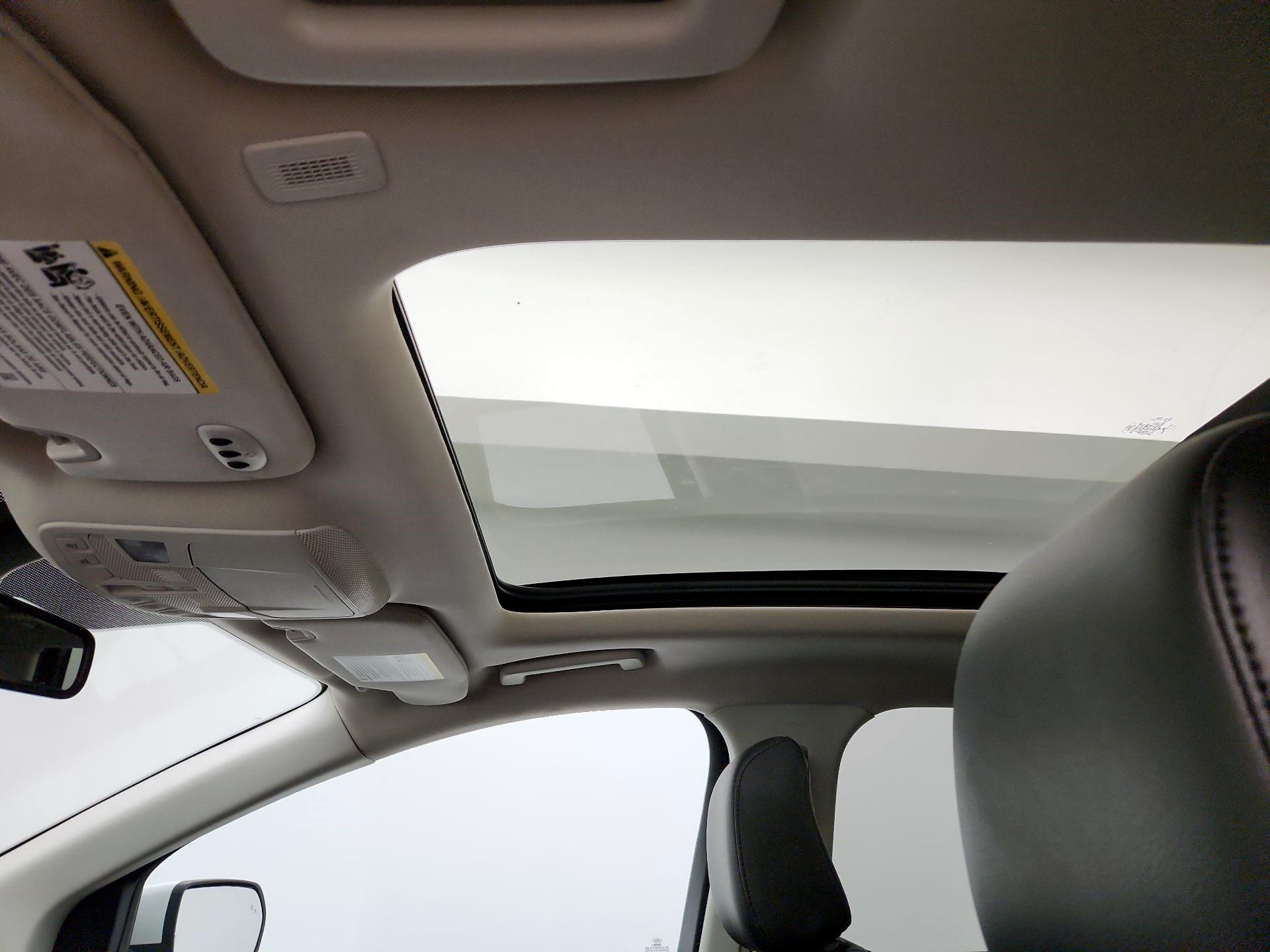 Thumbnail: 2021 Ford Edge - 20