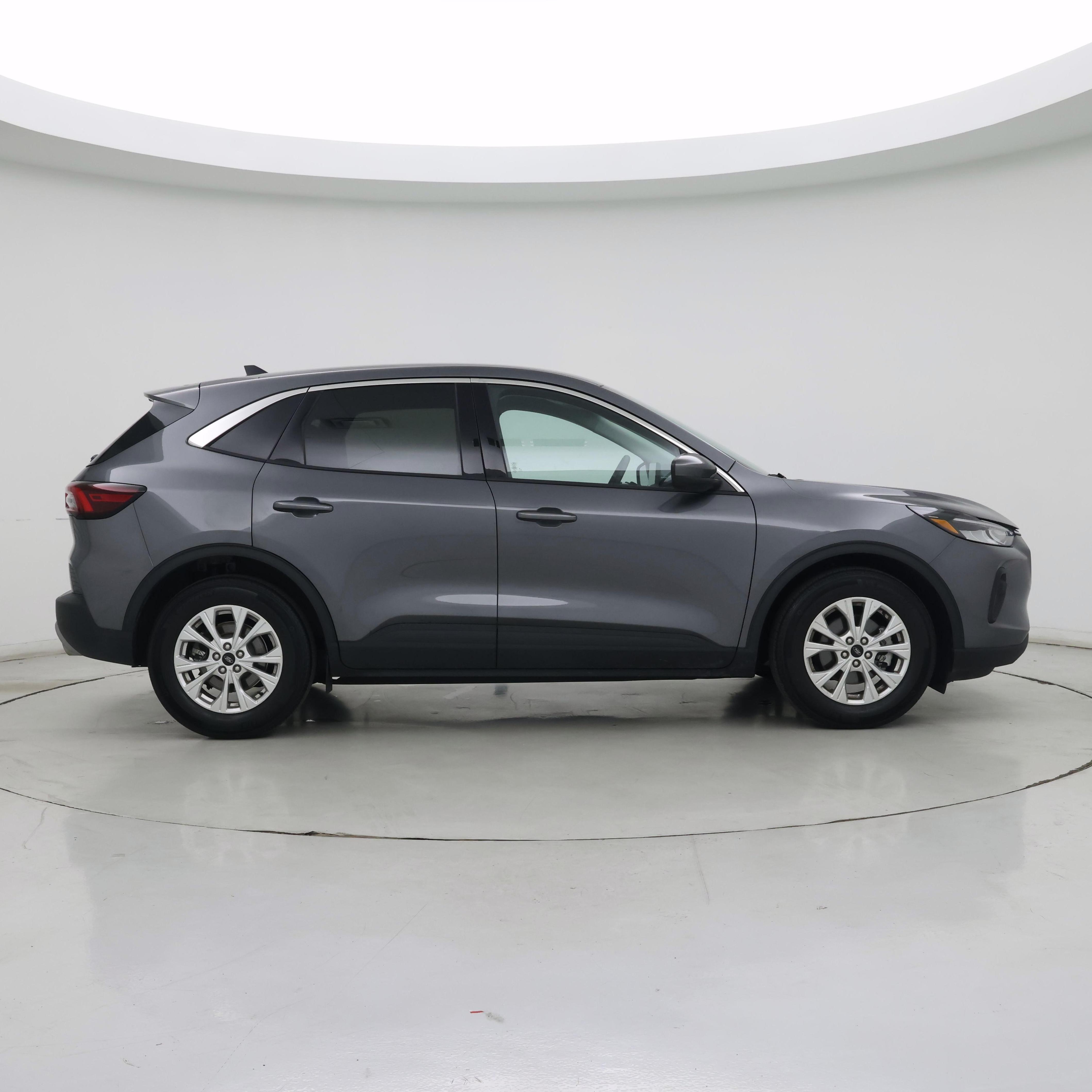 Thumbnail: 2023 Ford Escape - 7