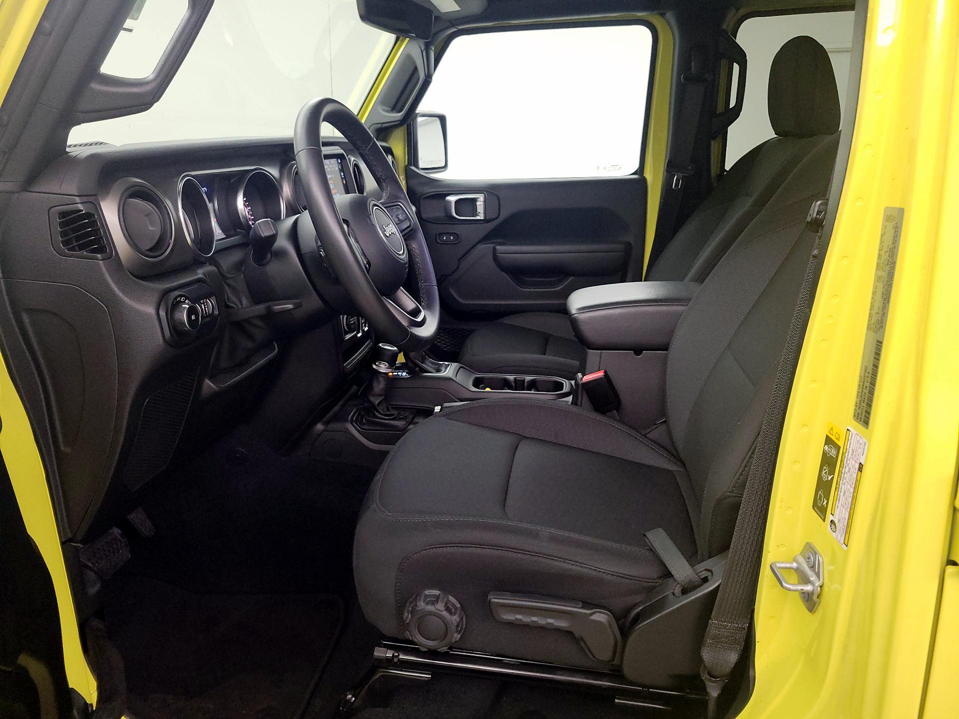Thumbnail: 2022 Jeep Wrangler - 11