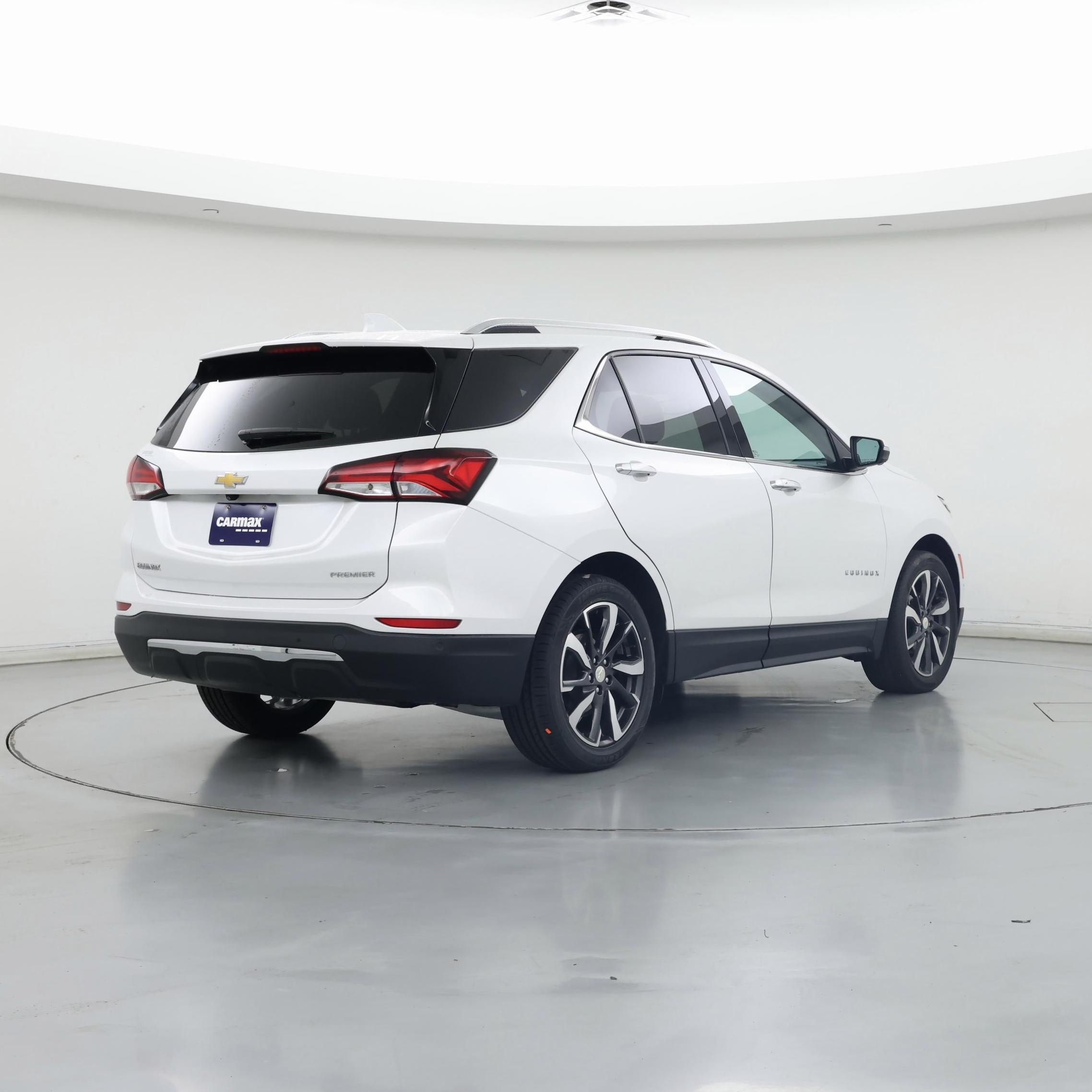 Thumbnail: 2022 Chevrolet Equinox - 8
