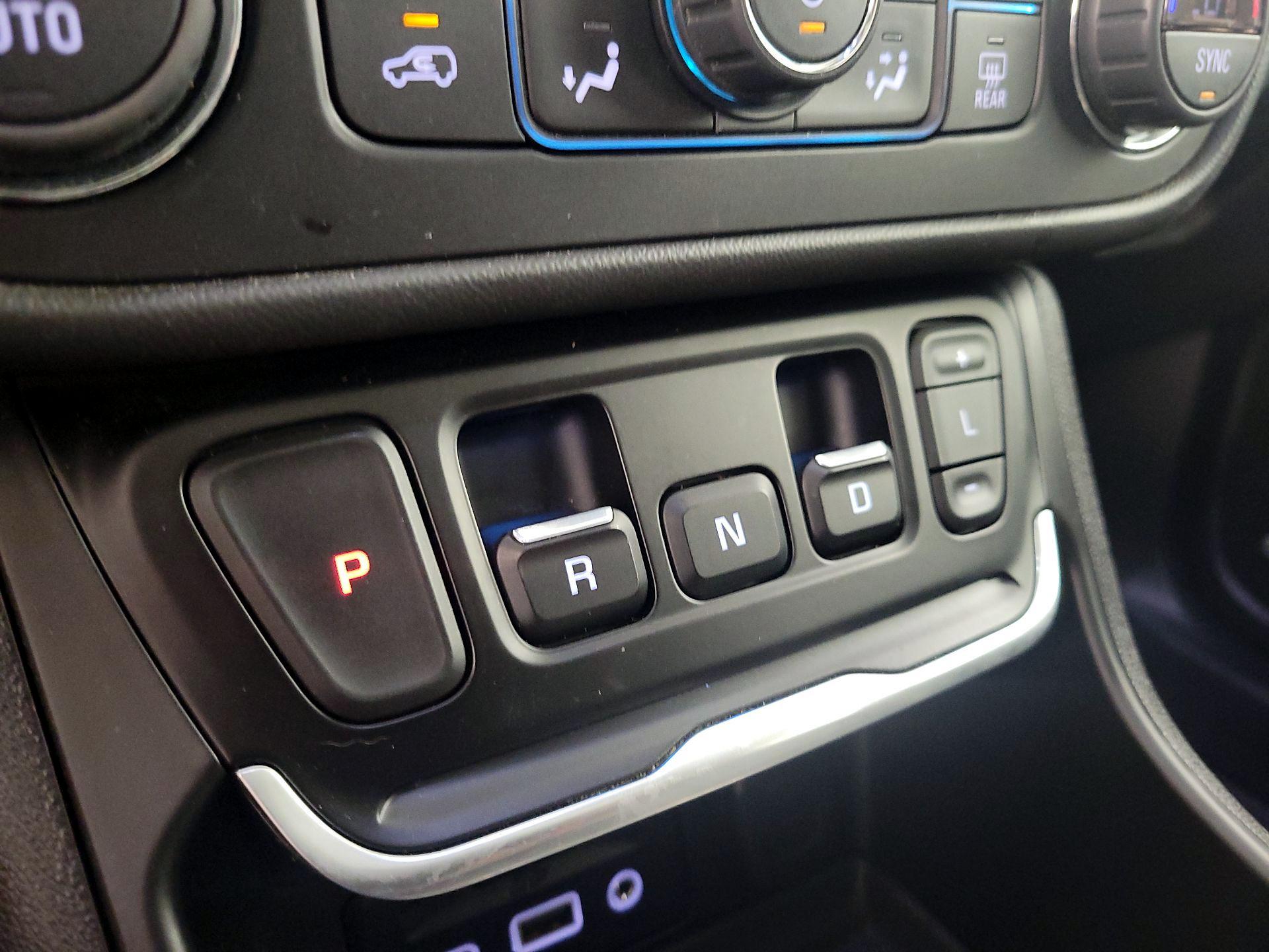 Thumbnail: 2020 GMC Terrain - 18