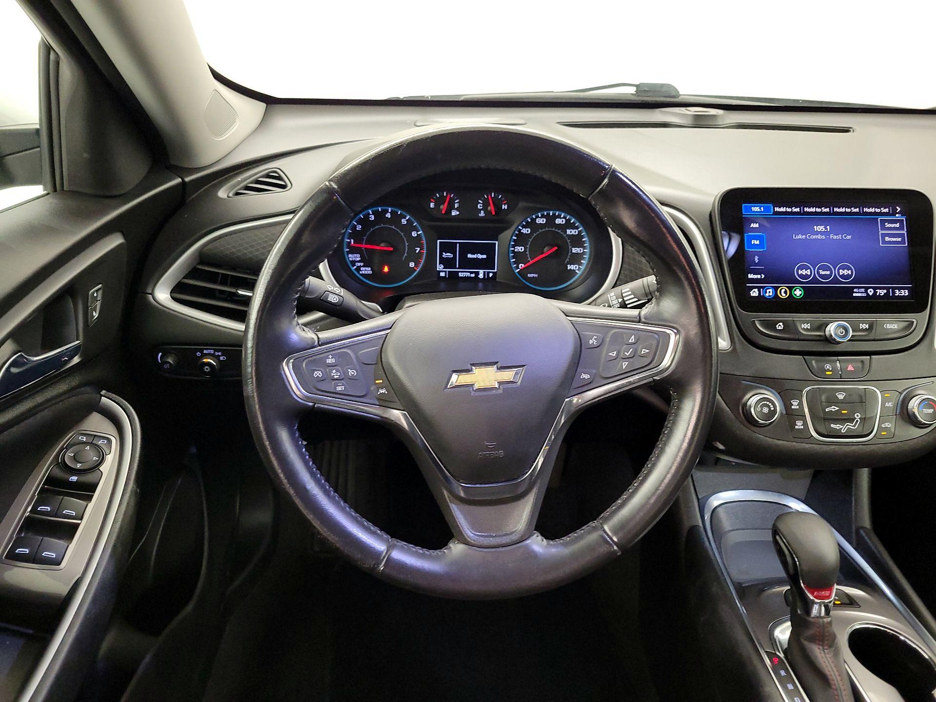 Thumbnail: 2021 Chevrolet Malibu - 10