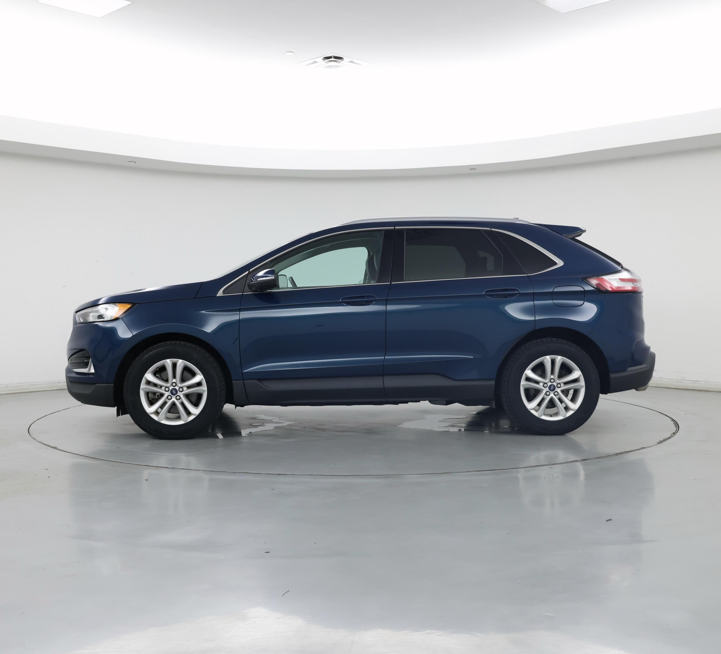 Thumbnail: 2020 Ford Edge - 3