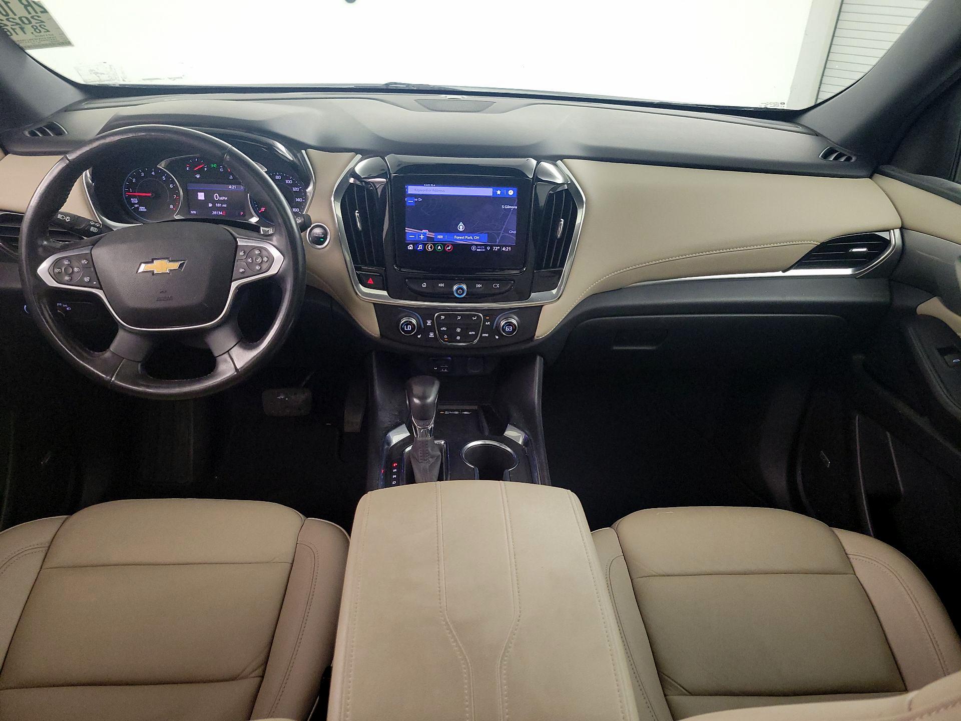 Thumbnail: 2022 Chevrolet Traverse - 9