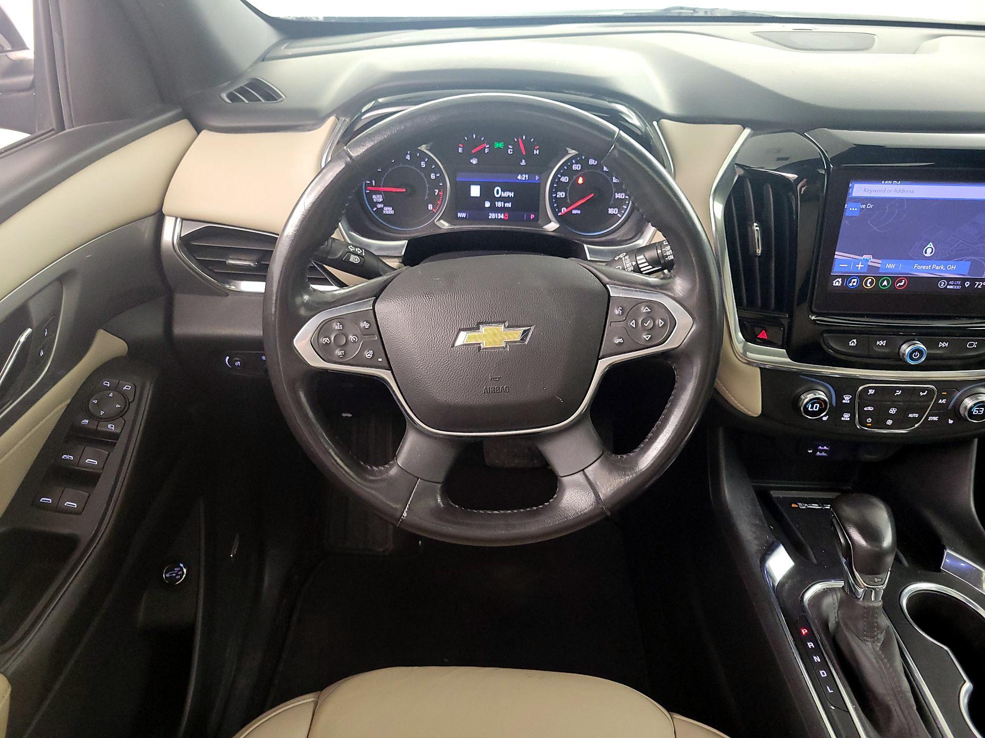 Thumbnail: 2022 Chevrolet Traverse - 10