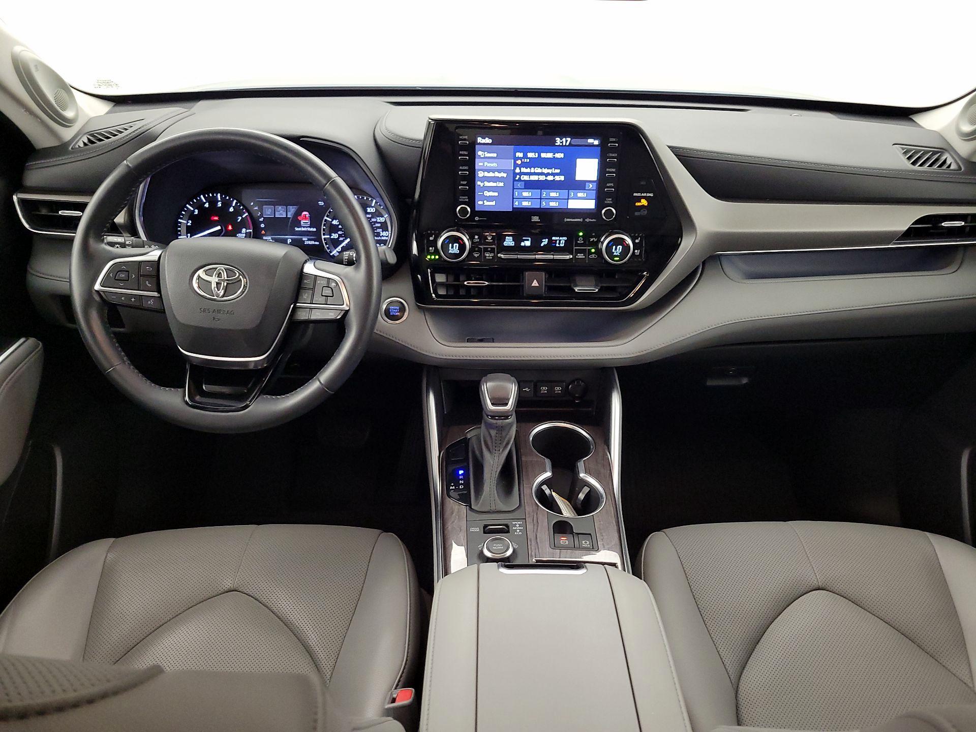 Thumbnail: 2020 Toyota Highlander - 9
