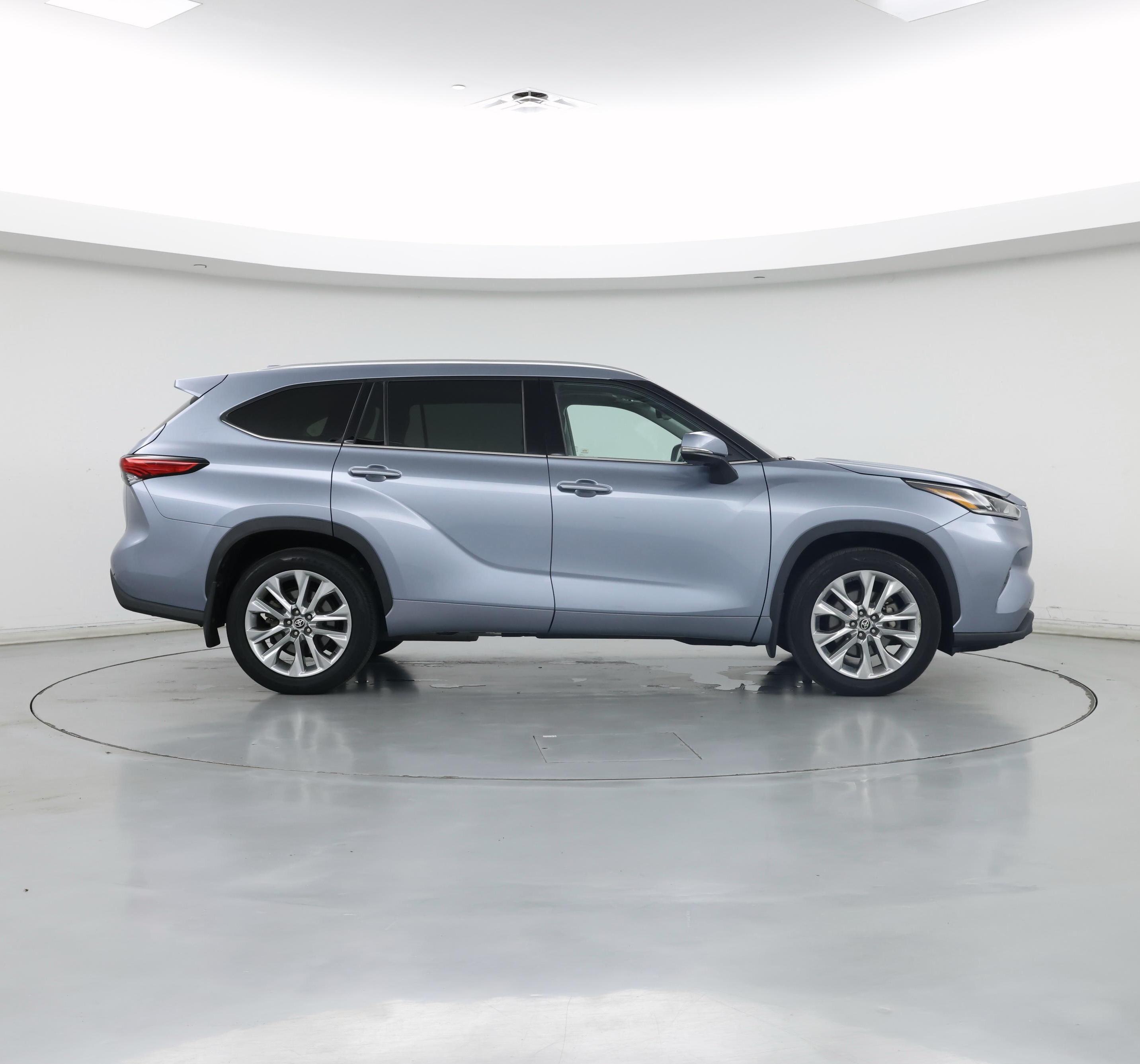Thumbnail: 2020 Toyota Highlander - 7