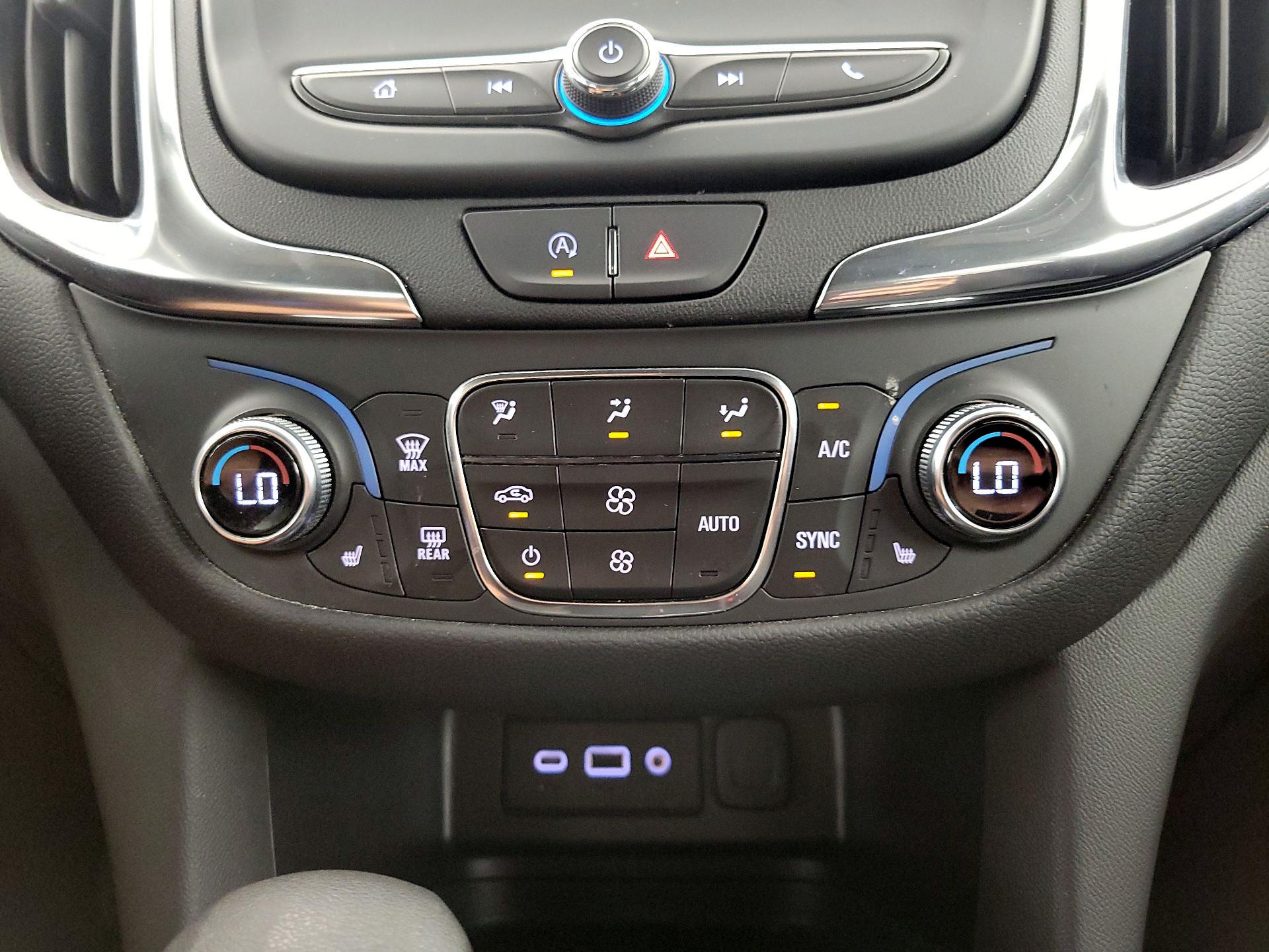 Thumbnail: 2022 Chevrolet Equinox - 16