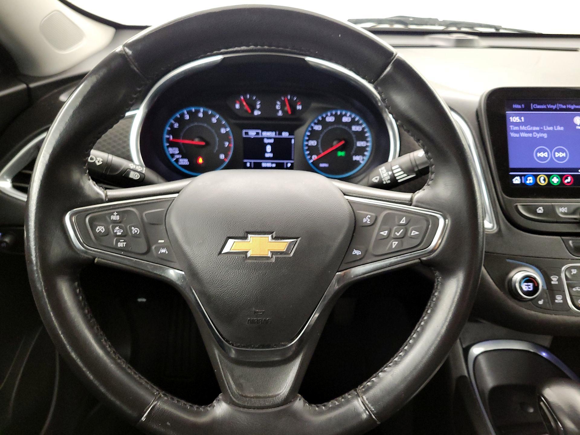 Thumbnail: 2021 Chevrolet Malibu - 10