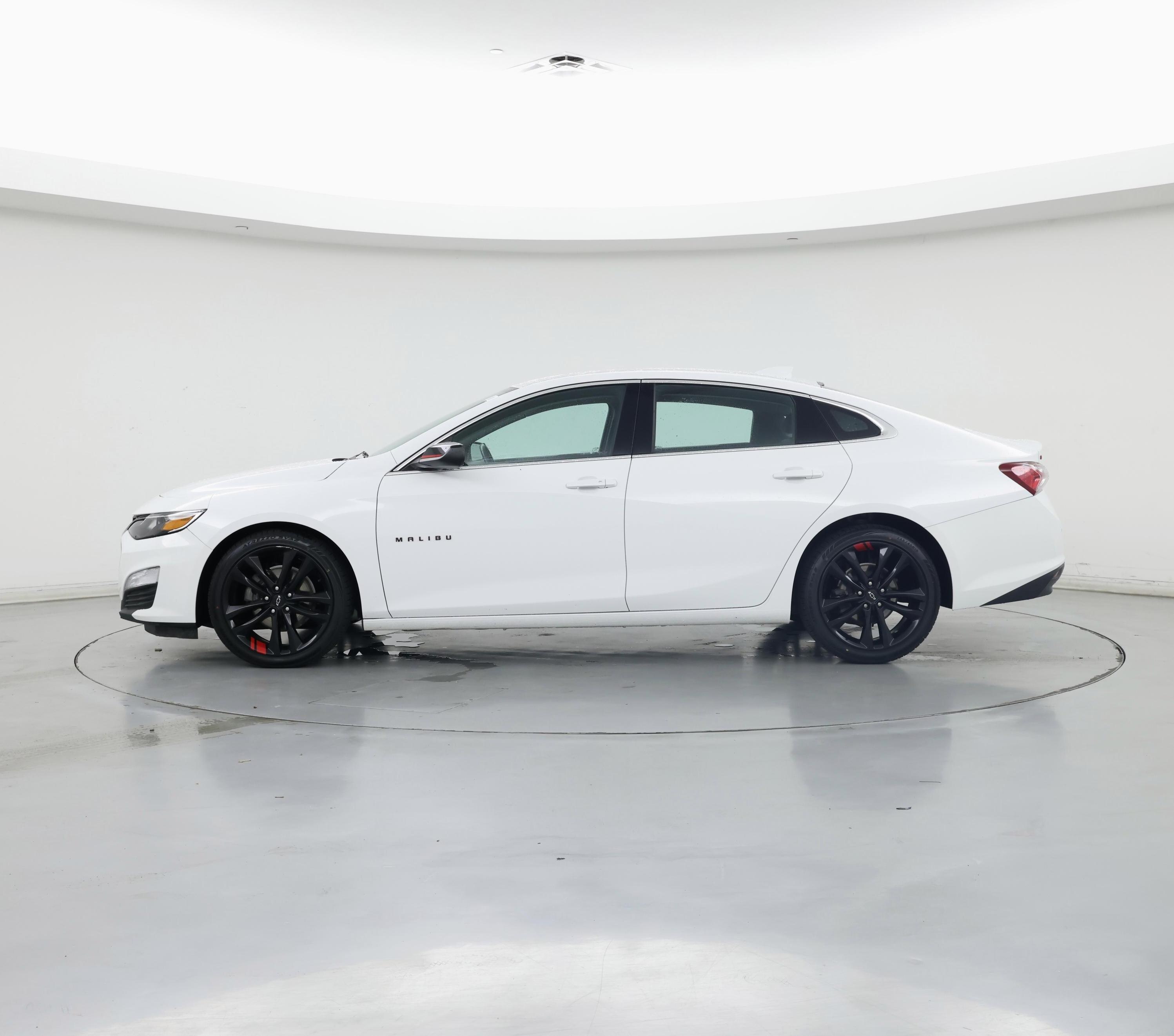 Thumbnail: 2021 Chevrolet Malibu - 3