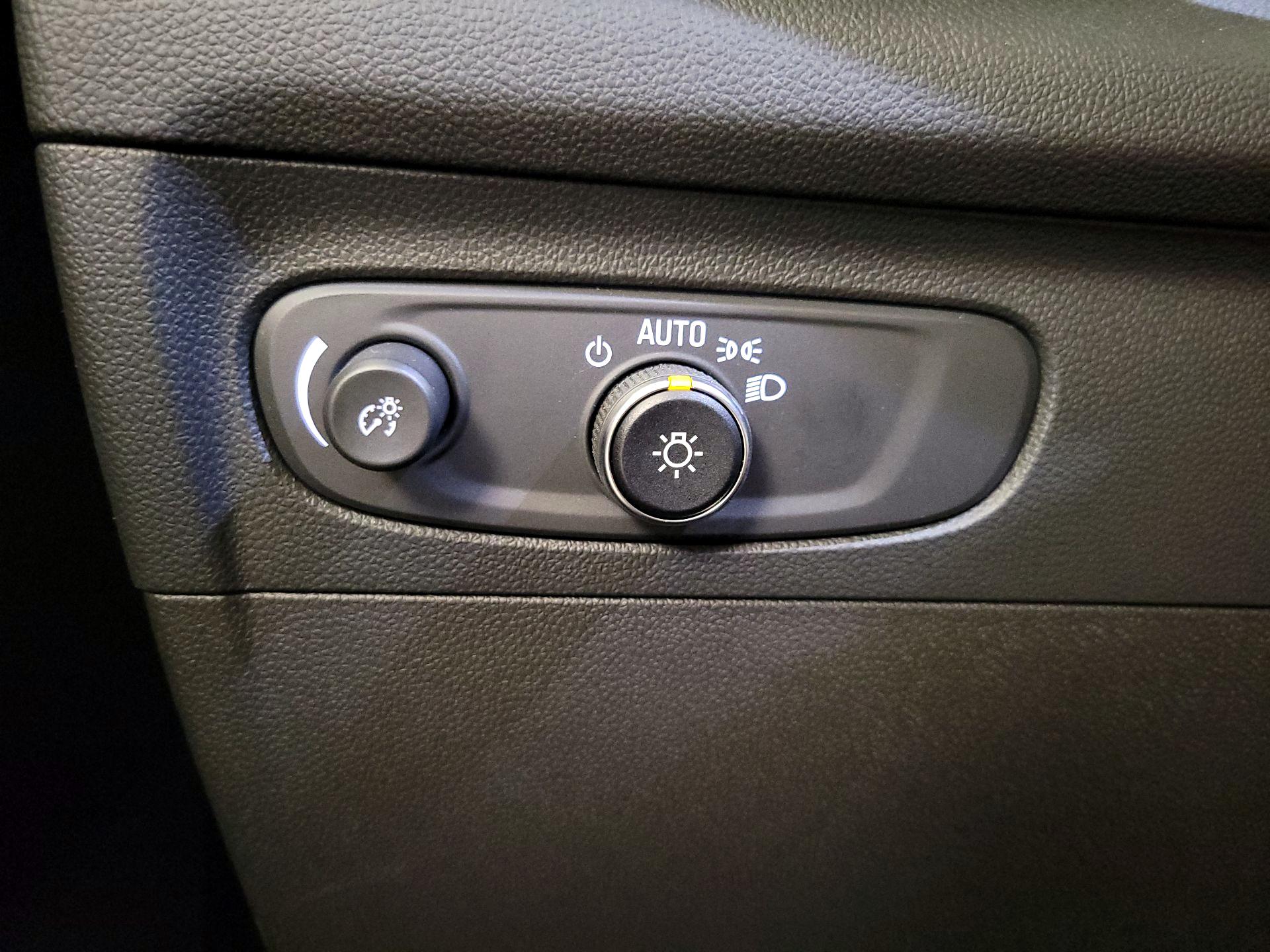 Thumbnail: 2022 Buick Envision - 13