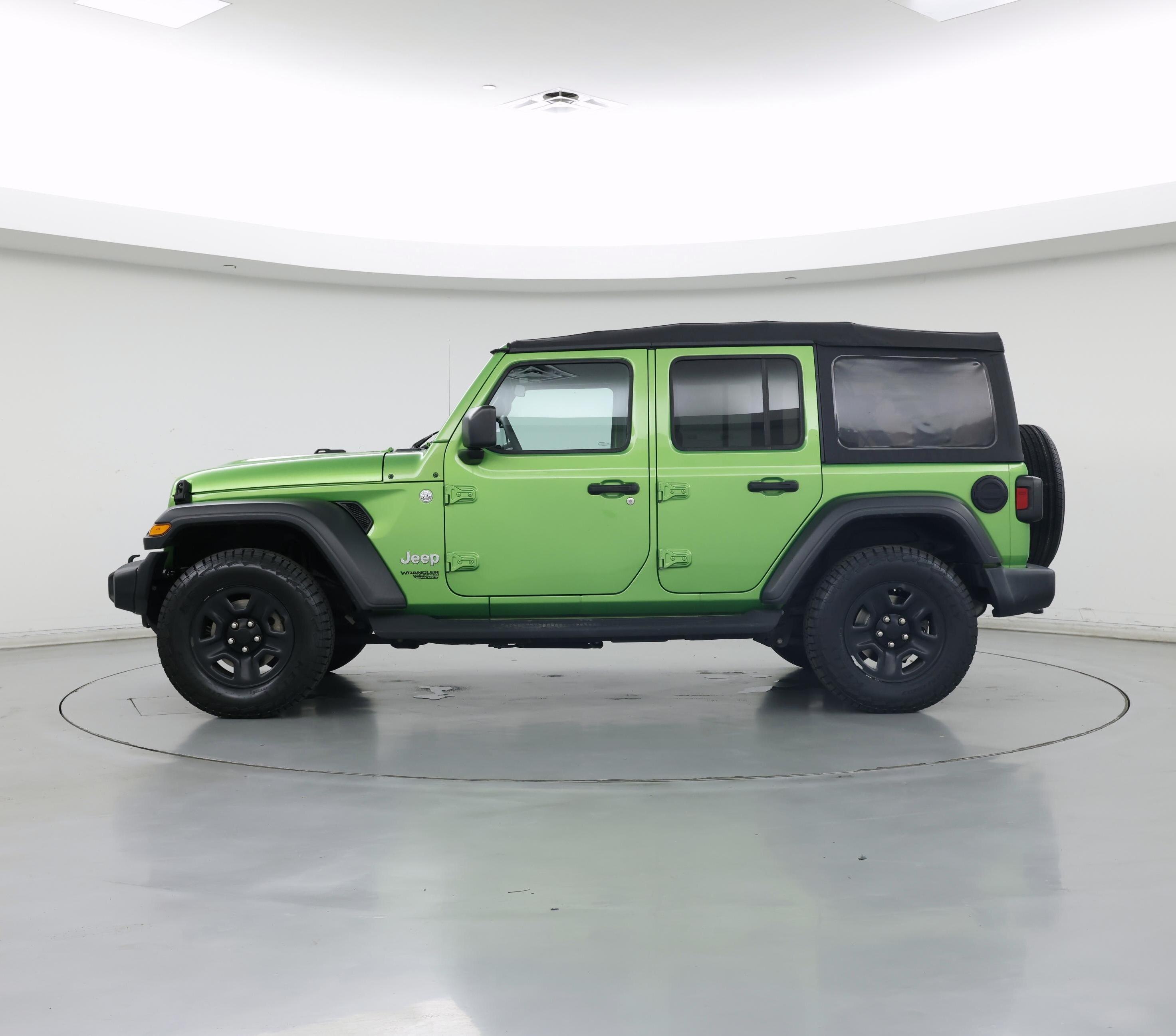 Thumbnail: 2019 Jeep Wrangler - 3